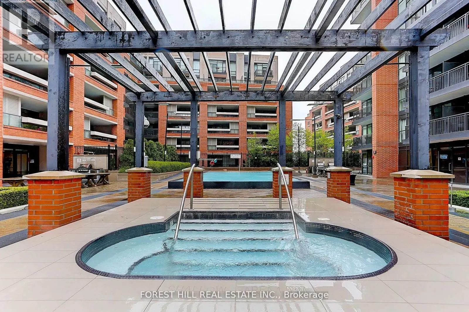 2121 - 800 LAWRENCE AVENUE W