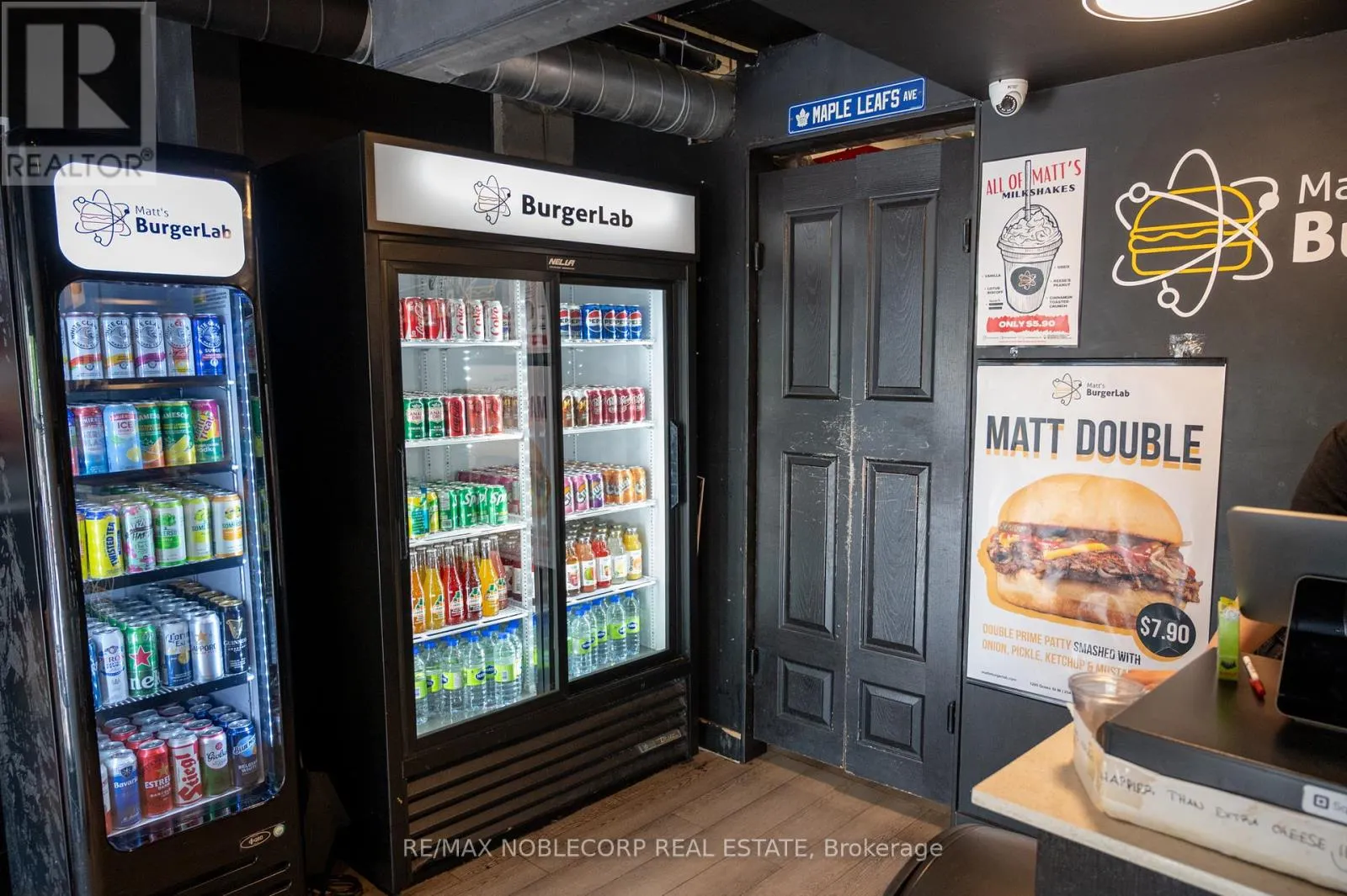 1205 QUEEN STREET W