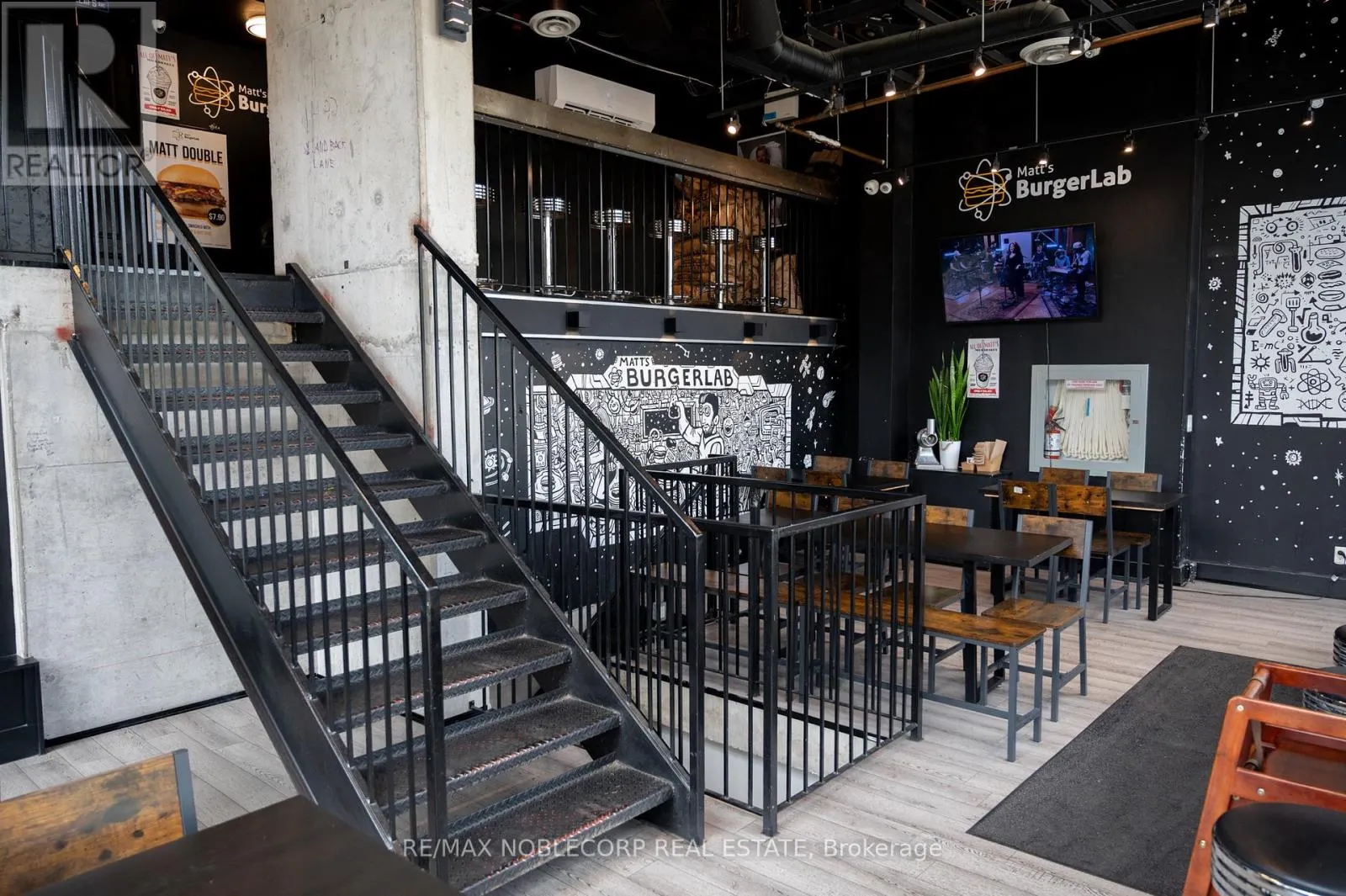 1205 QUEEN STREET W