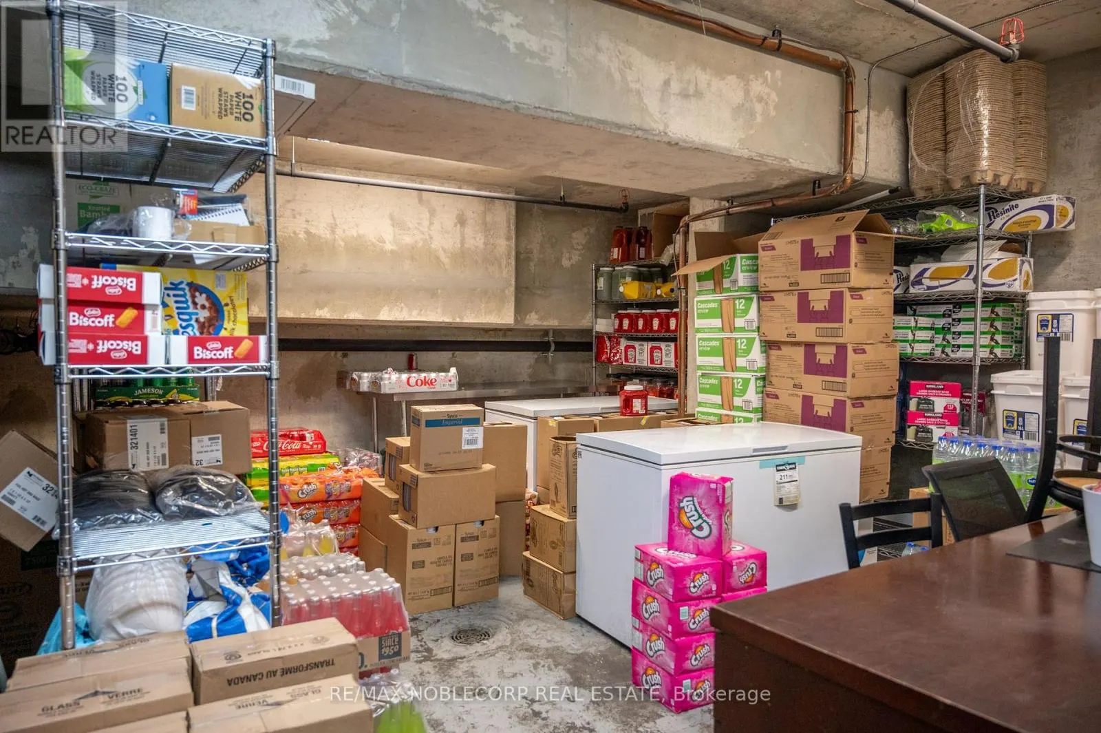 1205 QUEEN STREET W