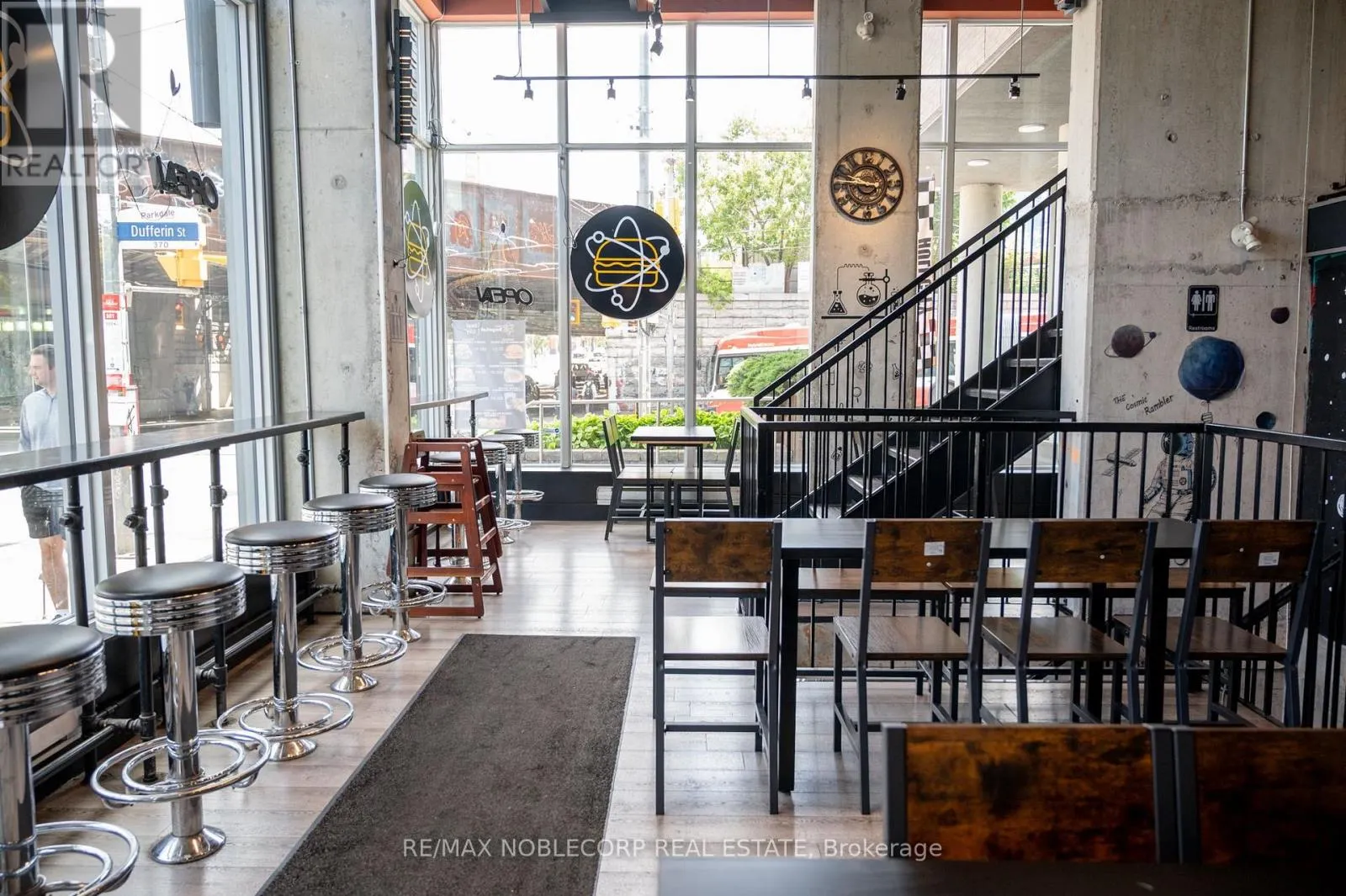 1205 QUEEN STREET W