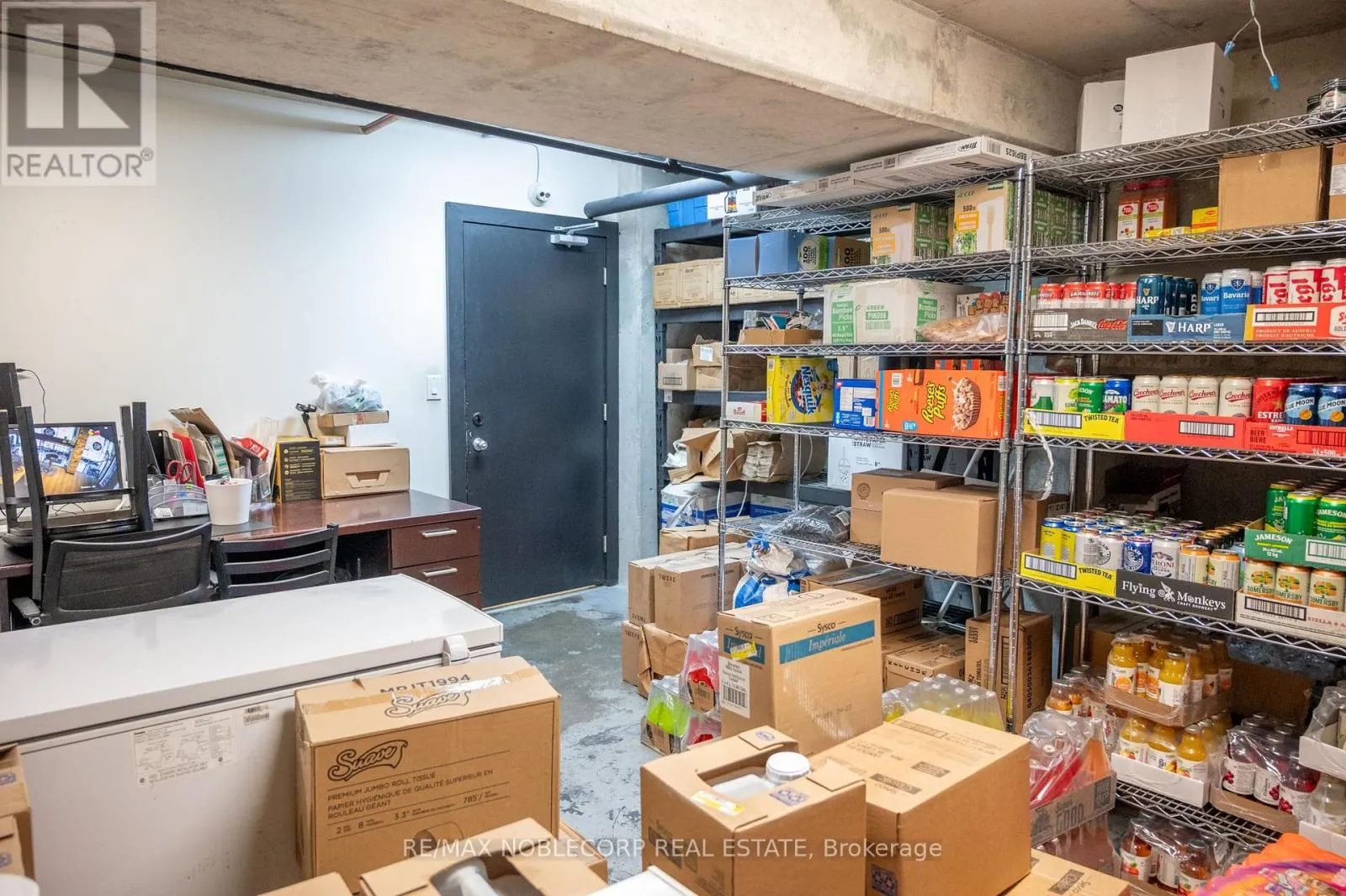 1205 QUEEN STREET W