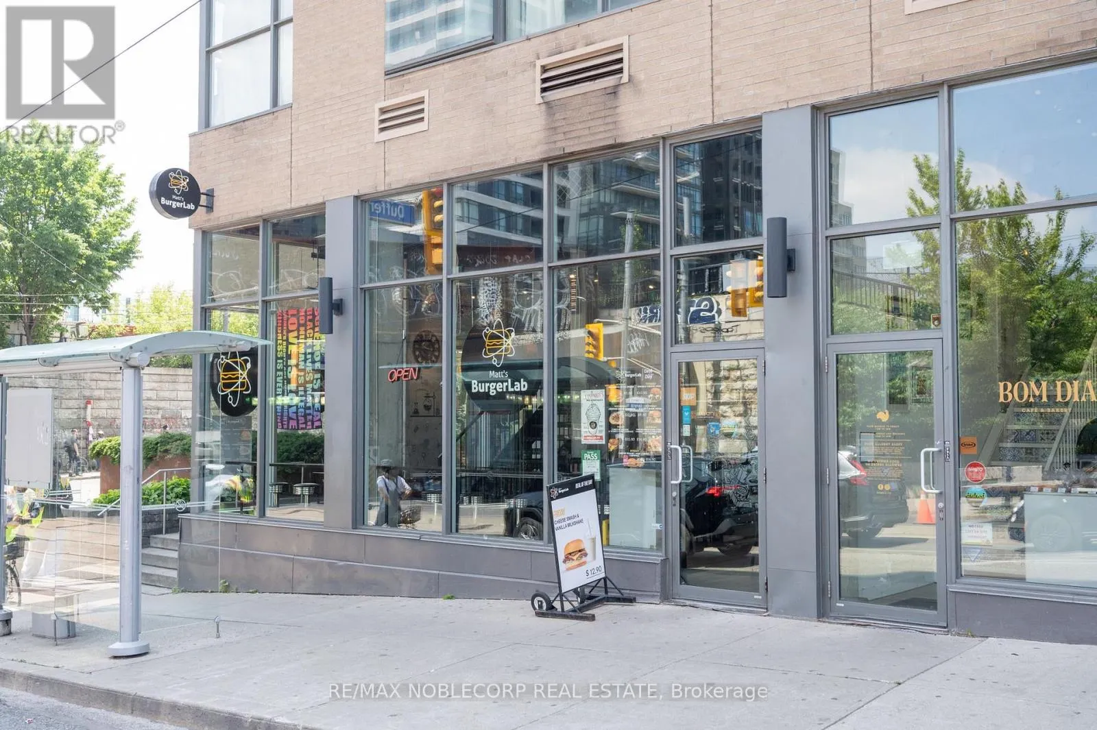 1205 QUEEN STREET W