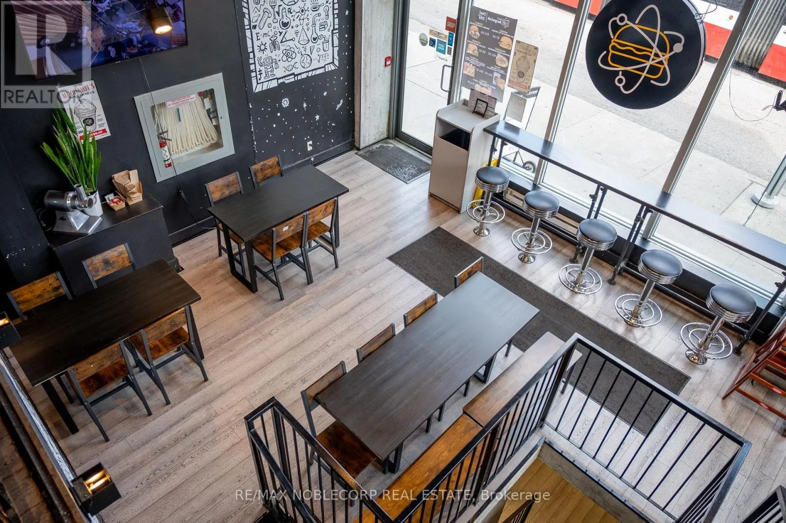 1205 QUEEN STREET W