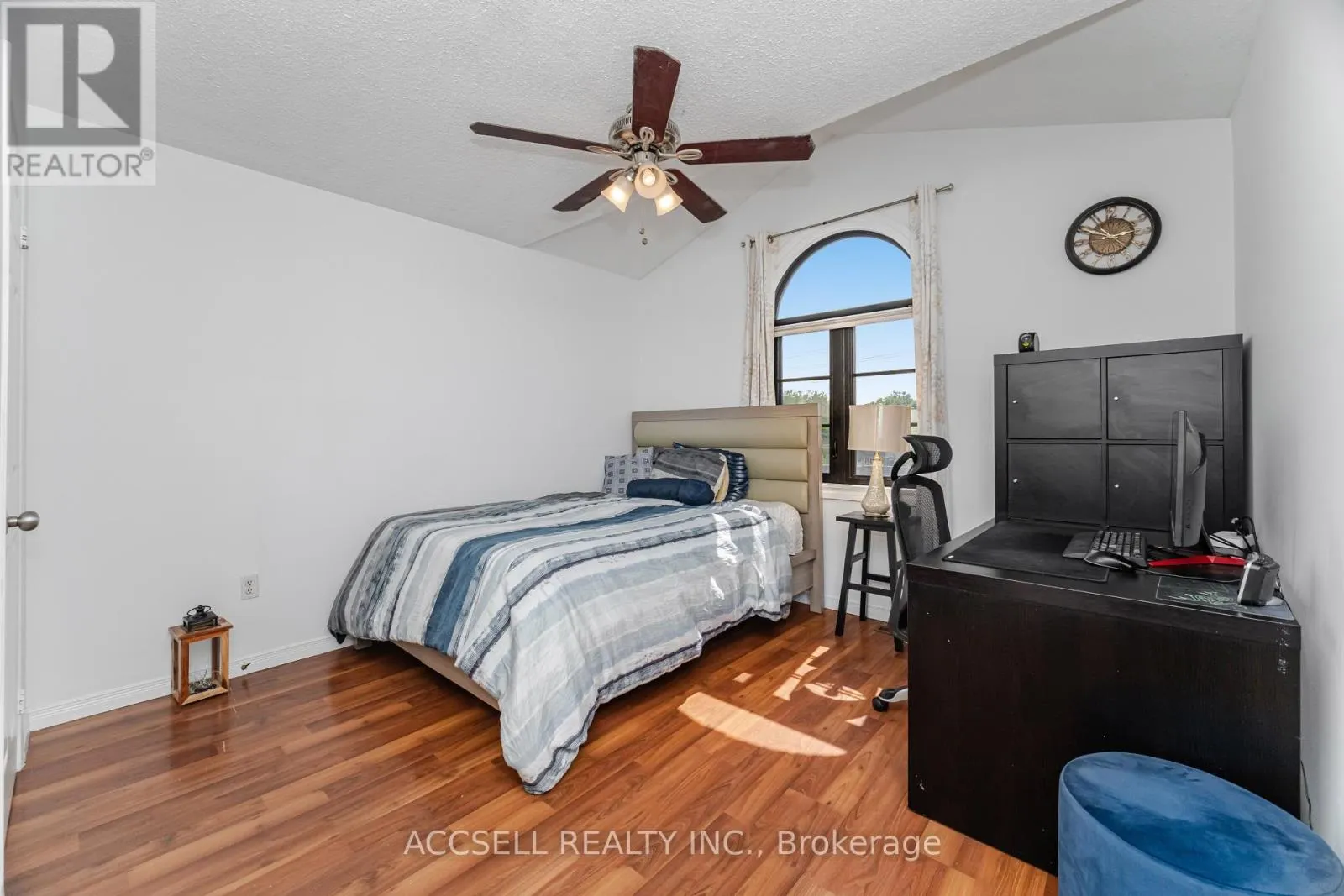 323 PETTIGREW TRAIL
