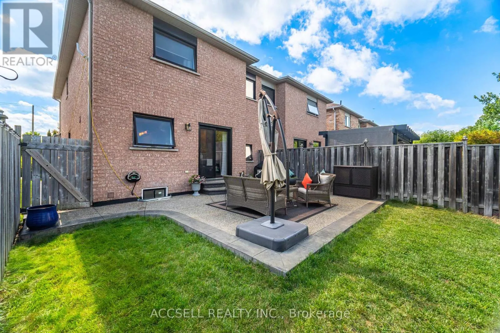 323 PETTIGREW TRAIL