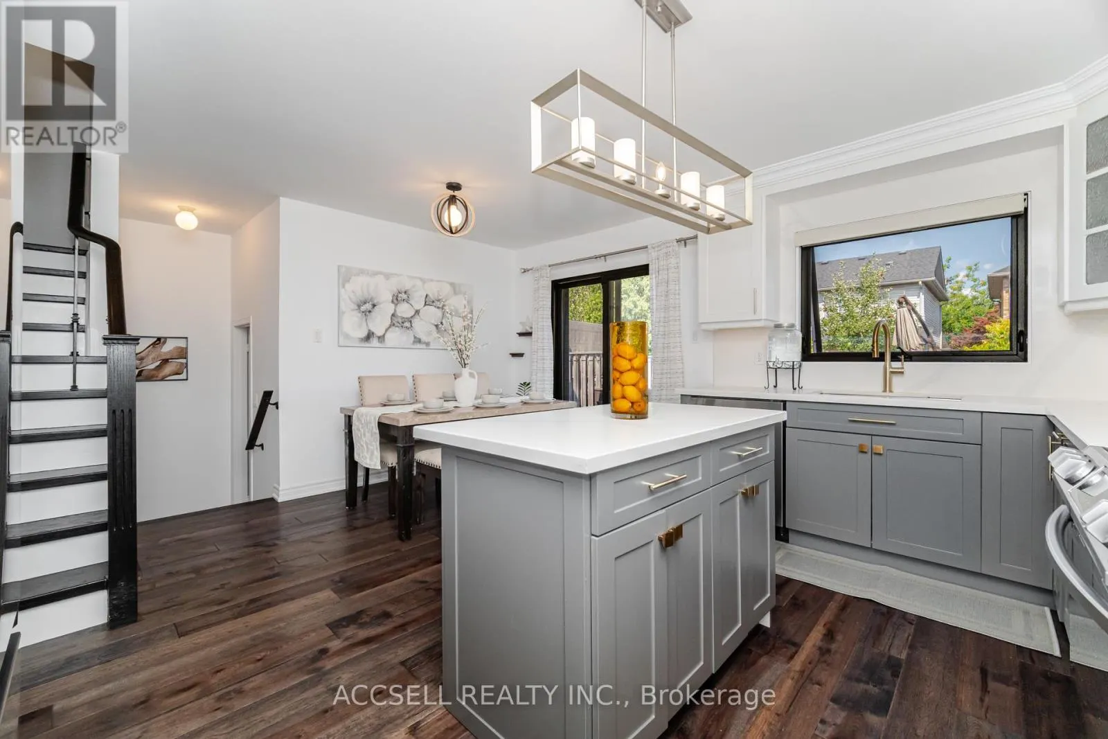 323 PETTIGREW TRAIL