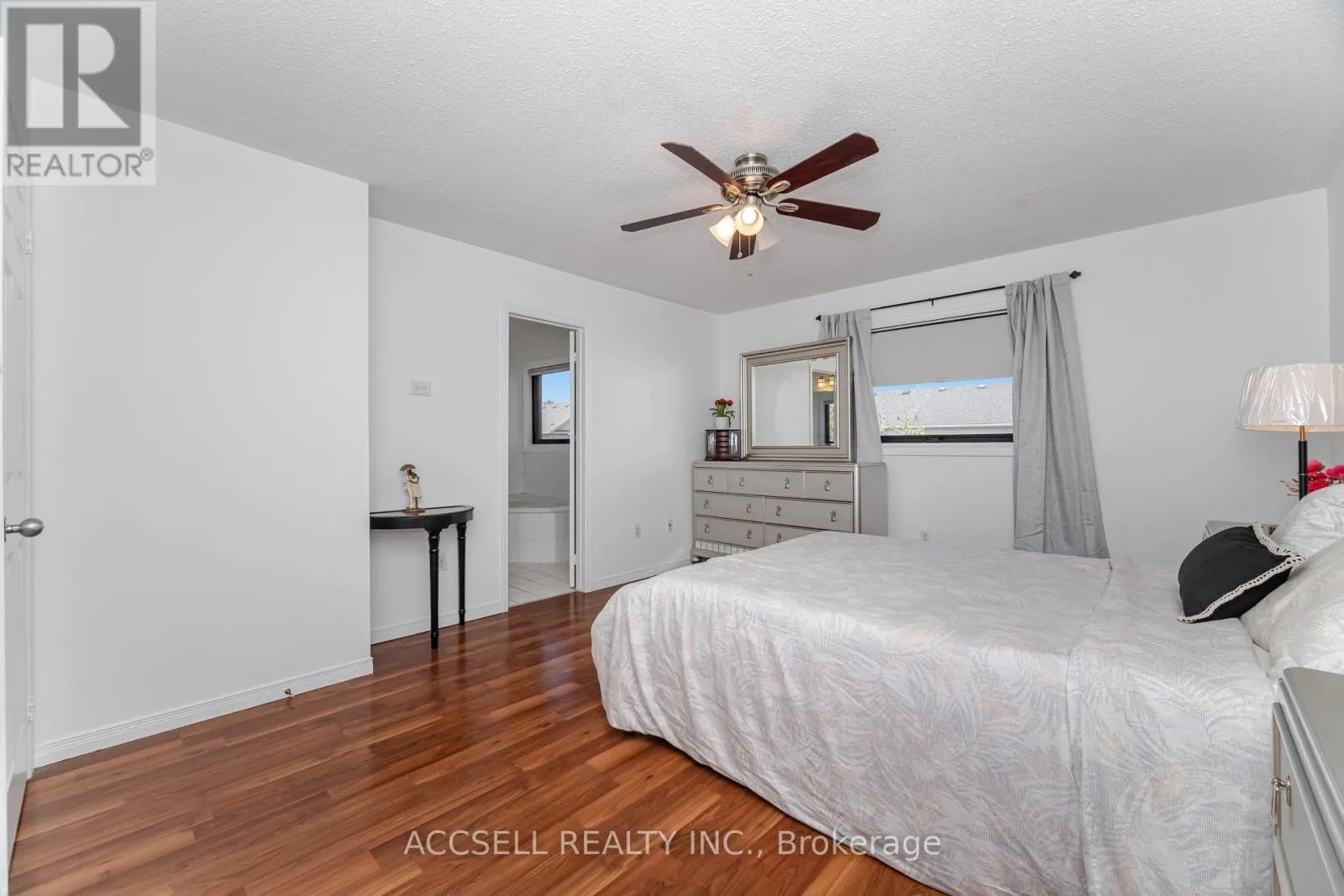 323 PETTIGREW TRAIL
