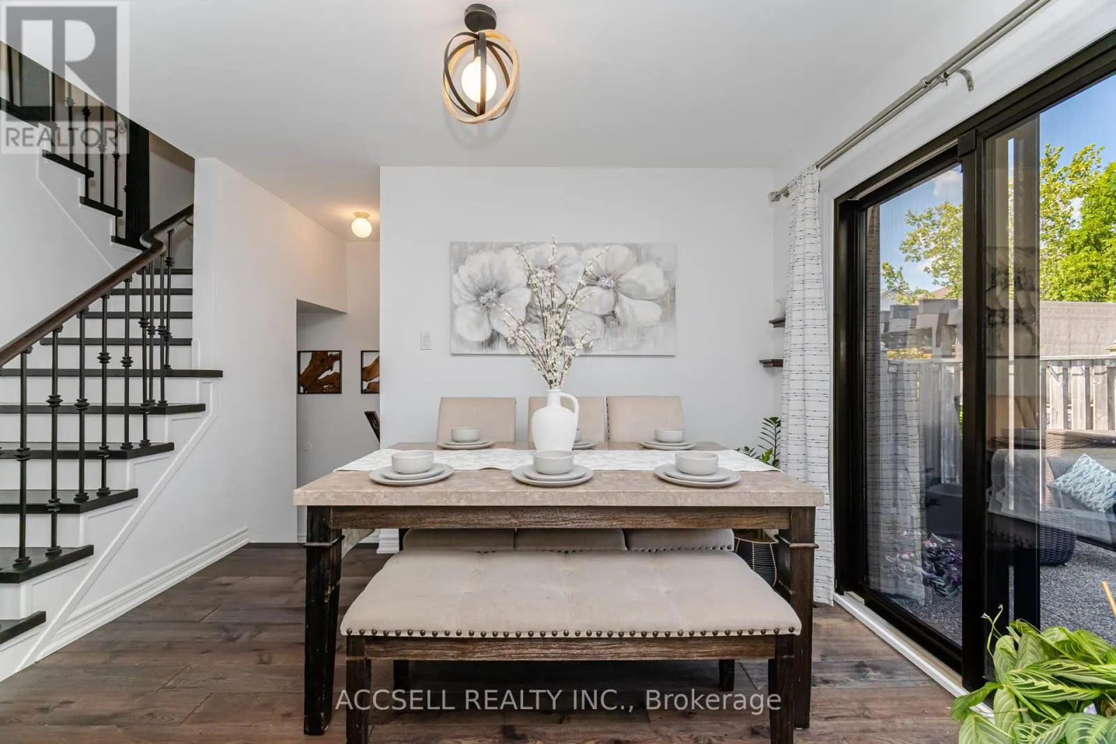 323 PETTIGREW TRAIL