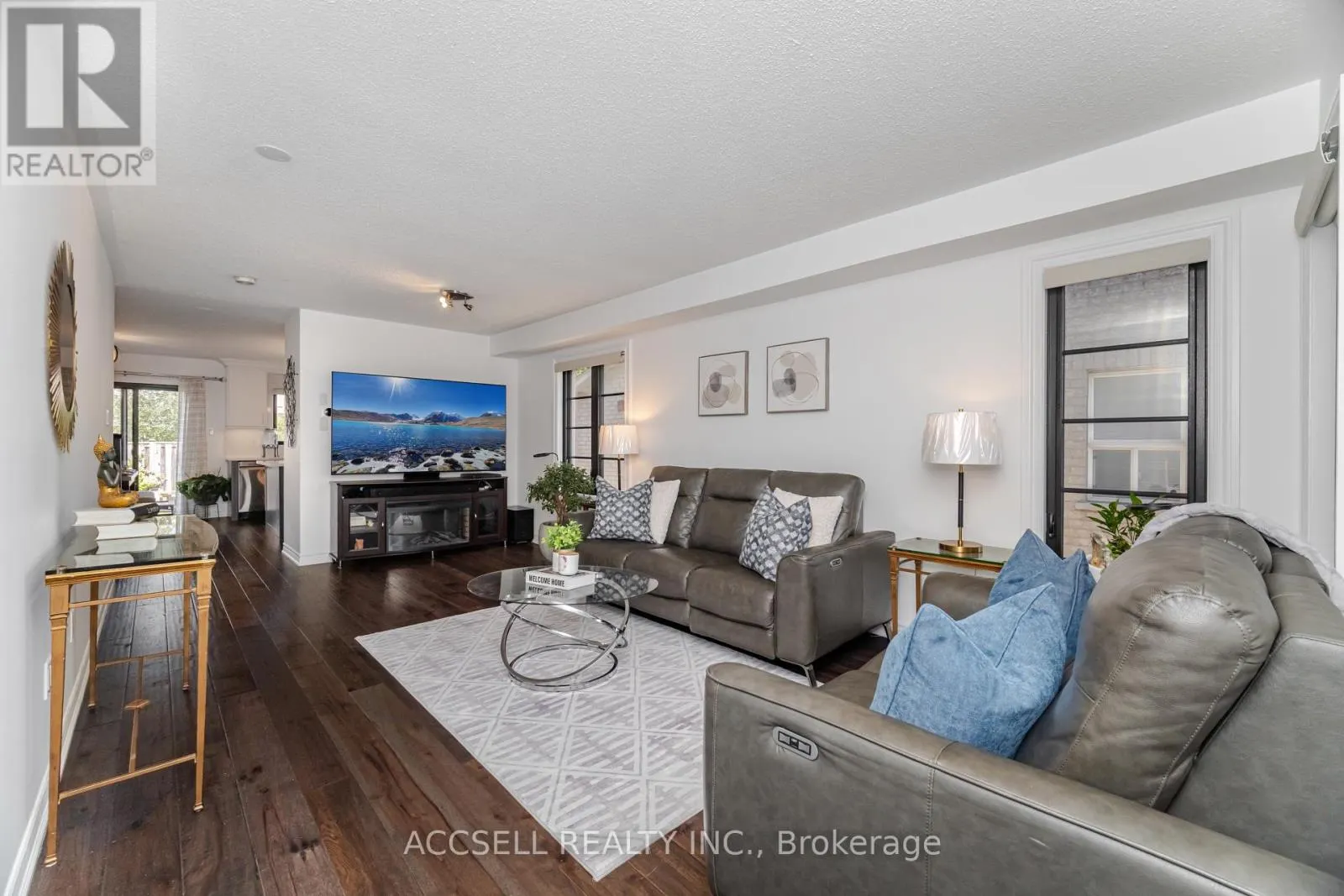 323 PETTIGREW TRAIL