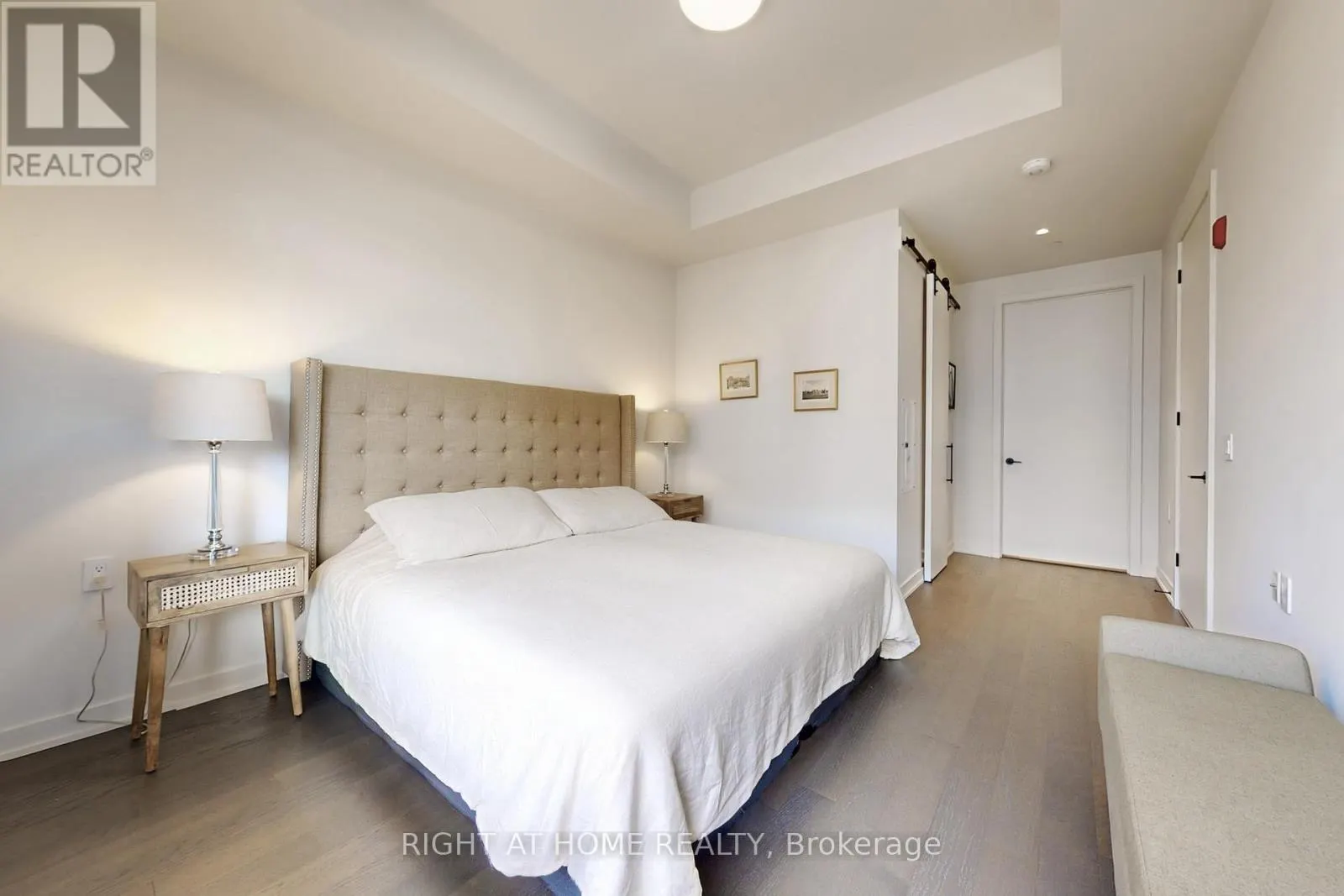 317 - 123 MAURICE DRIVE E