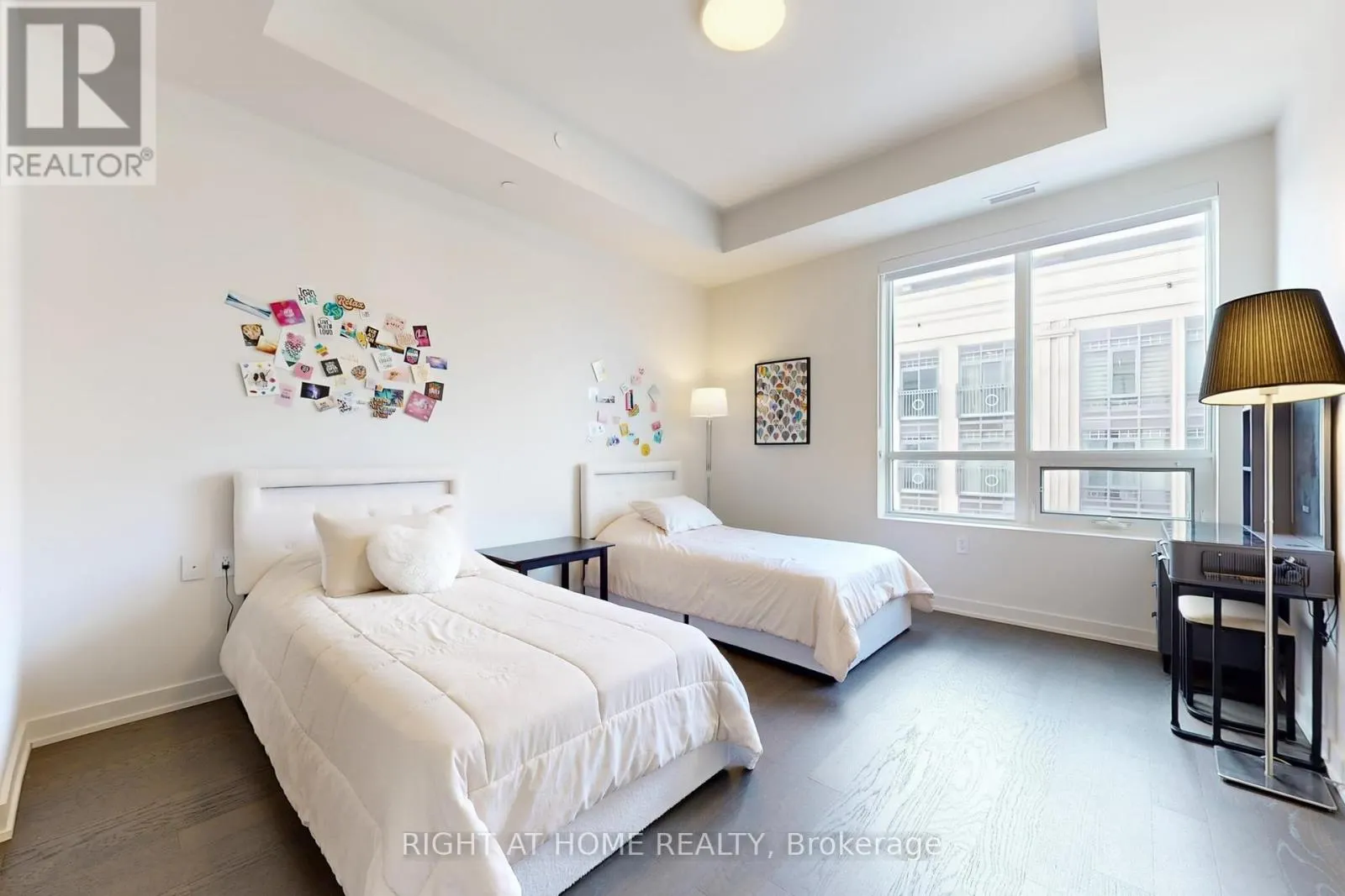 317 - 123 MAURICE DRIVE E