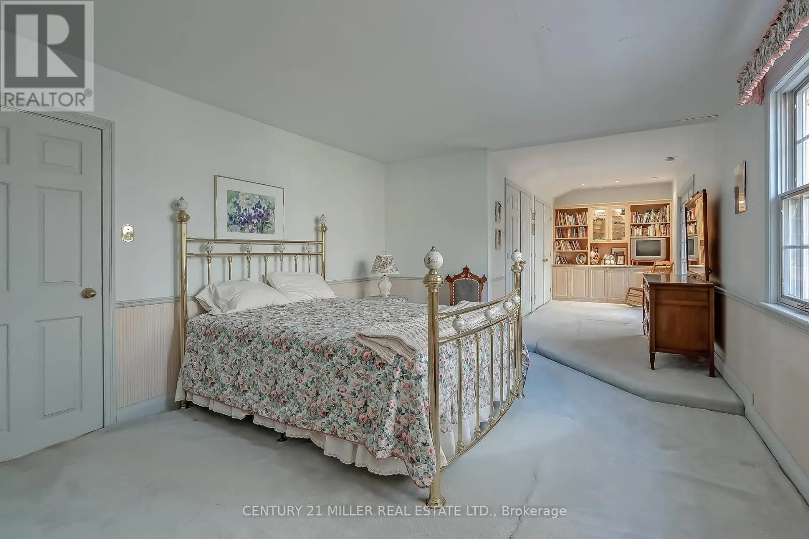 1296 CUMNOCK CRESCENT