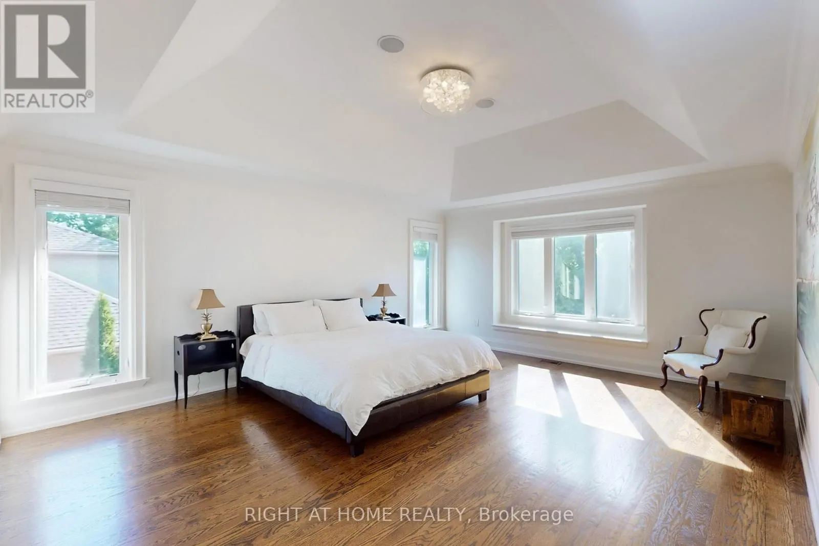 490 ORCHARD DRIVE