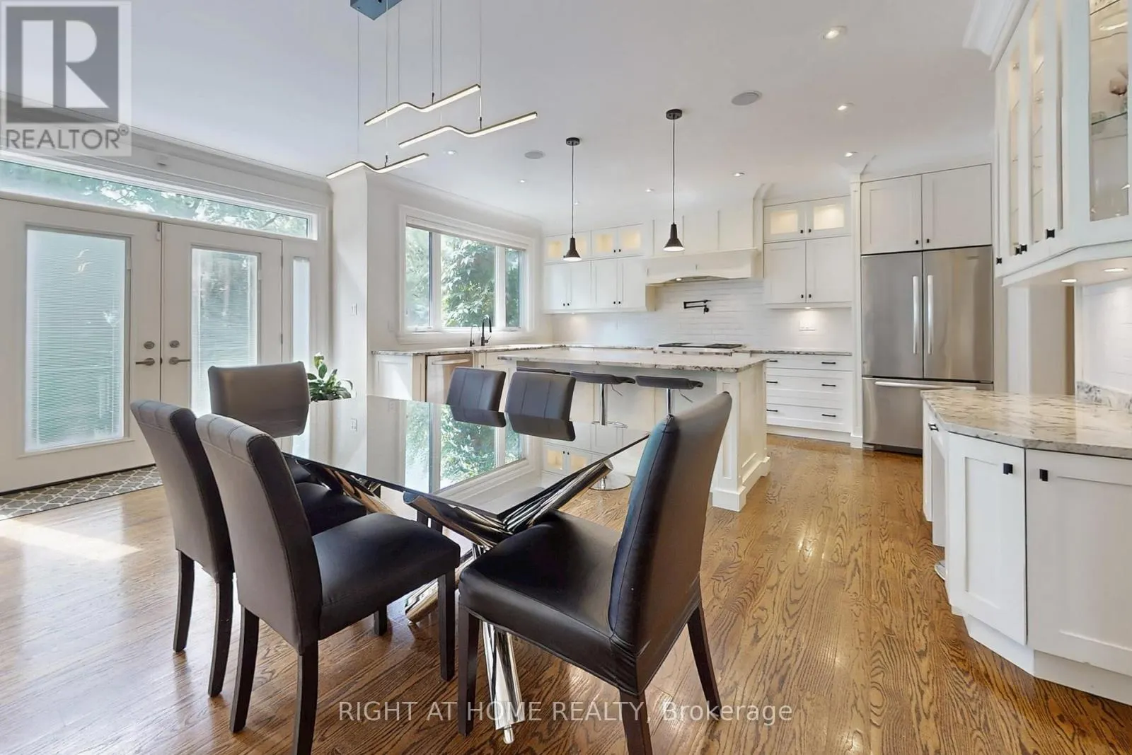 490 ORCHARD DRIVE