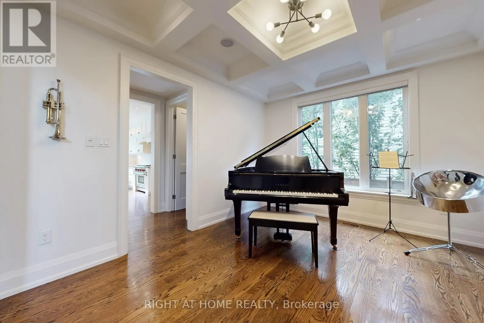 490 ORCHARD DRIVE