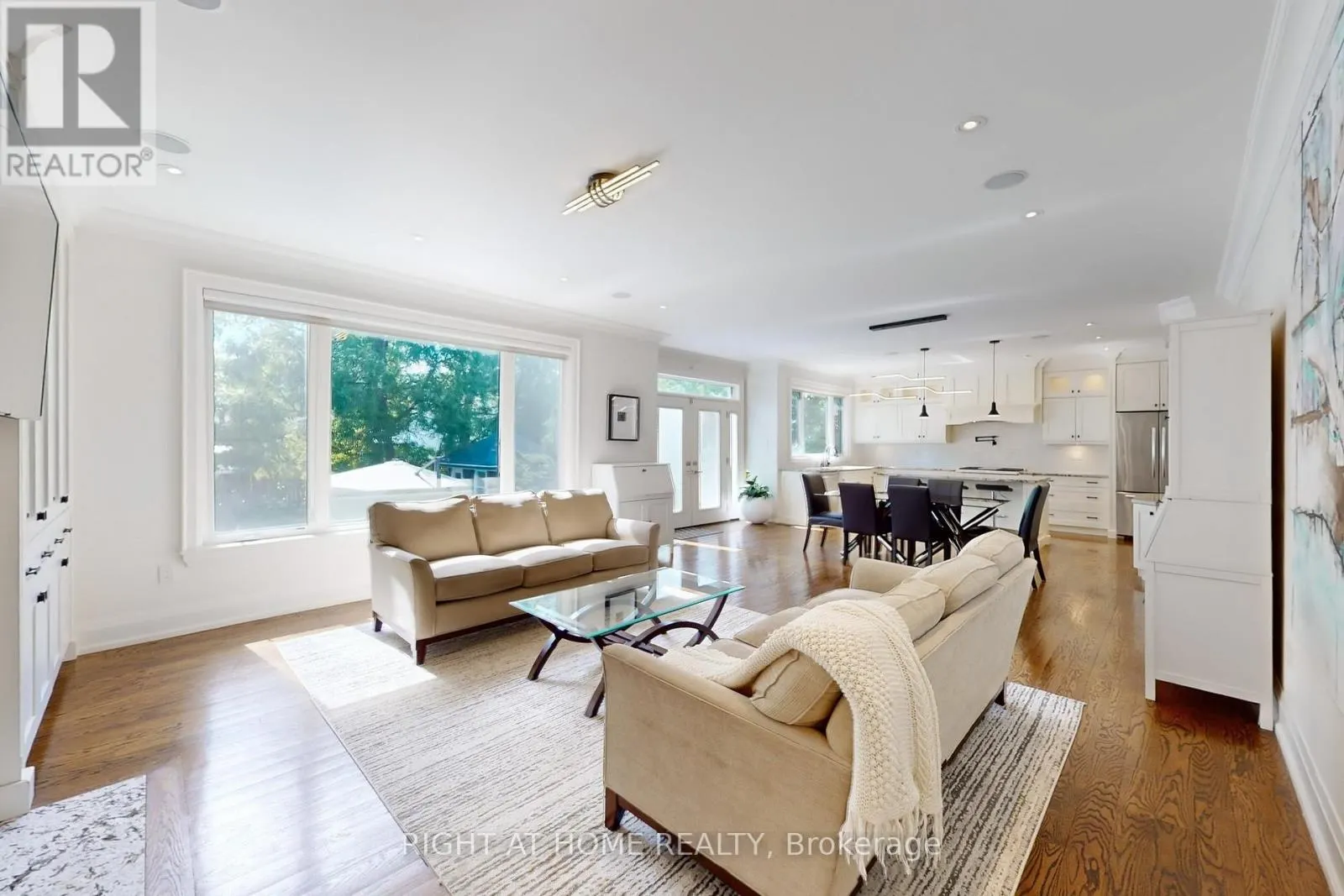 490 ORCHARD DRIVE