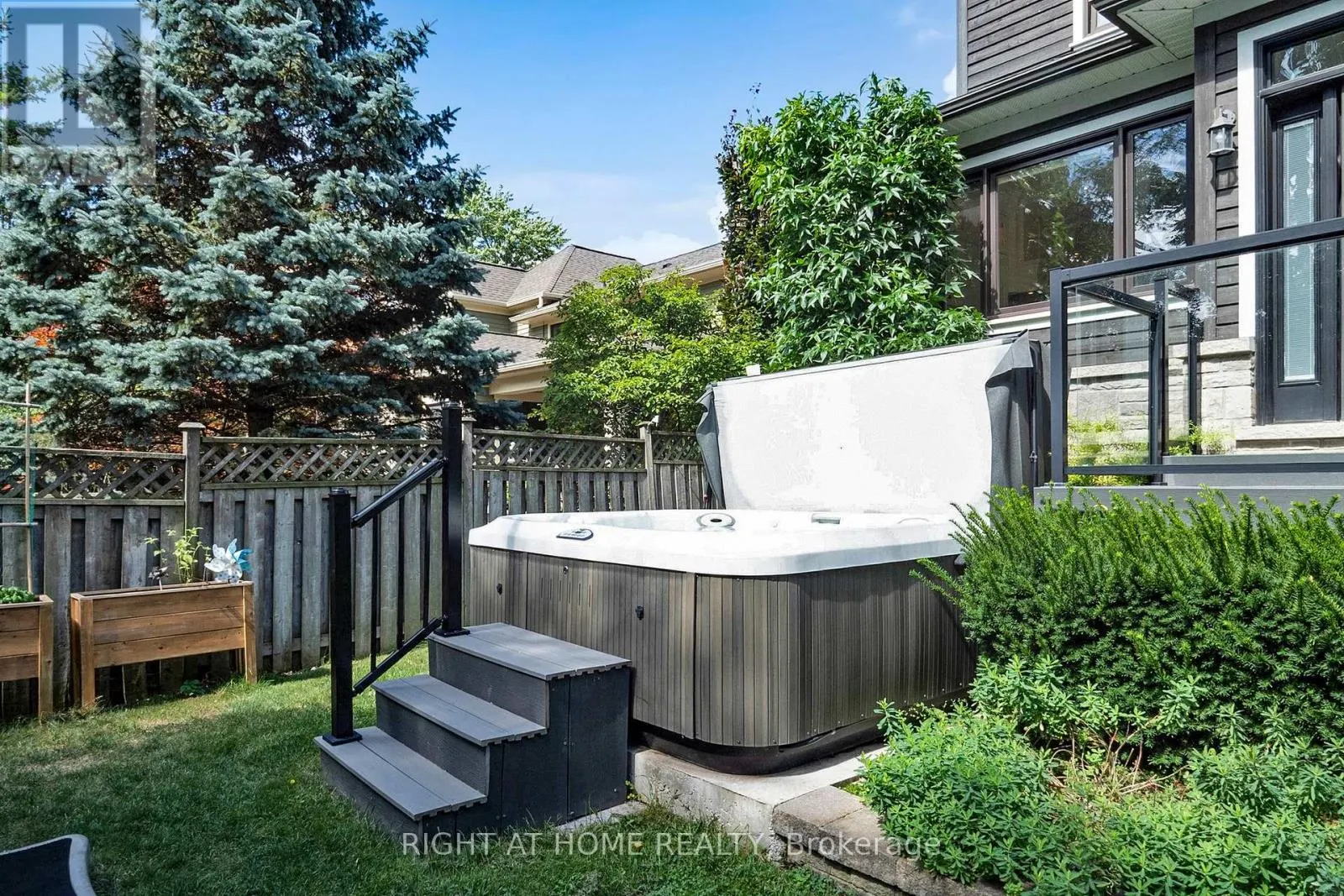 490 ORCHARD DRIVE