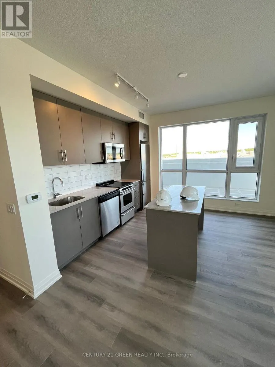 307 - 509 DUNDAS STREET W