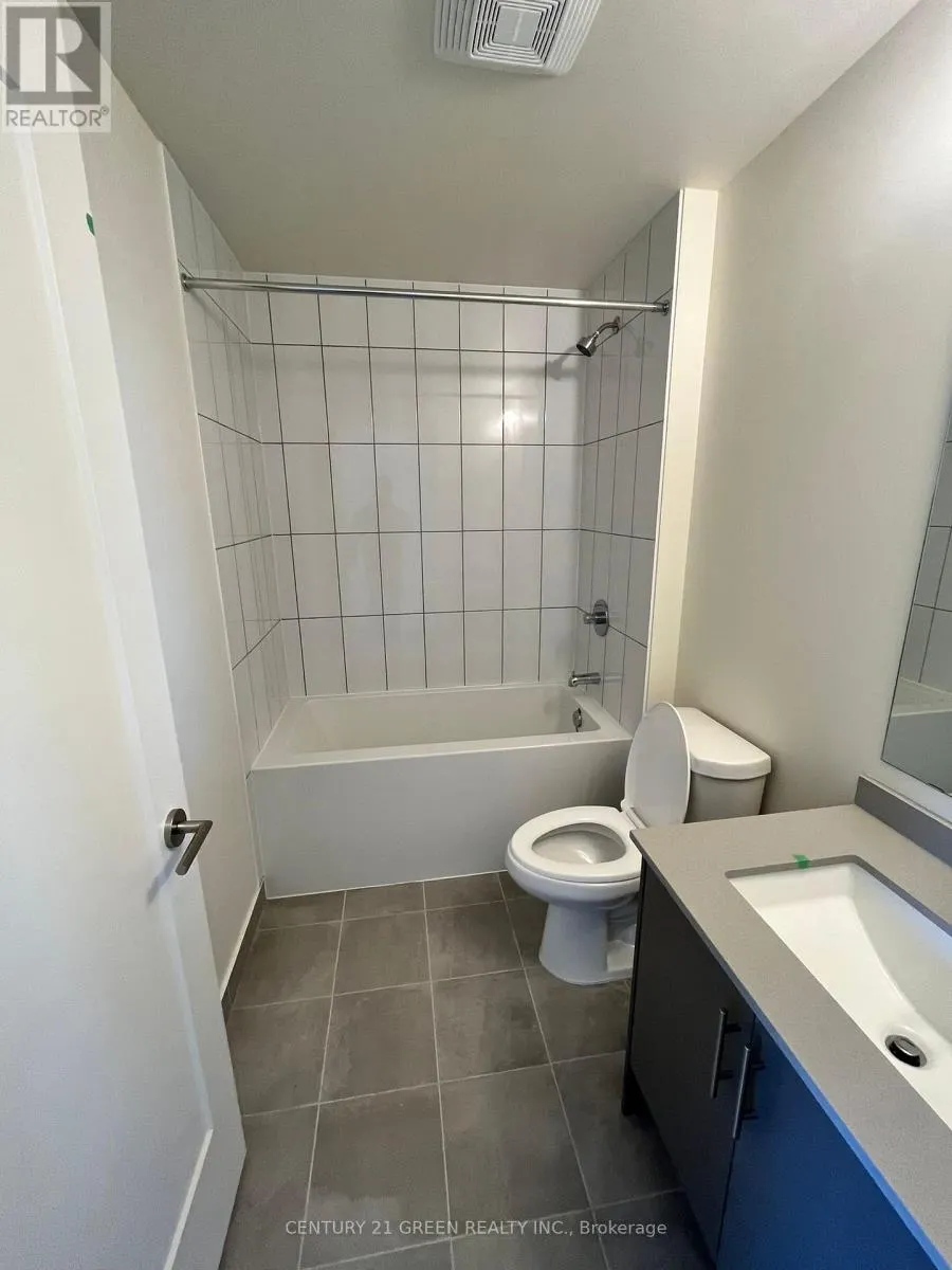 307 - 509 DUNDAS STREET W