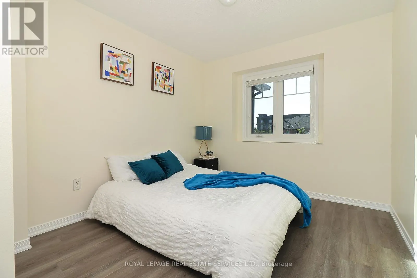 1747 COBRA CRESCENT