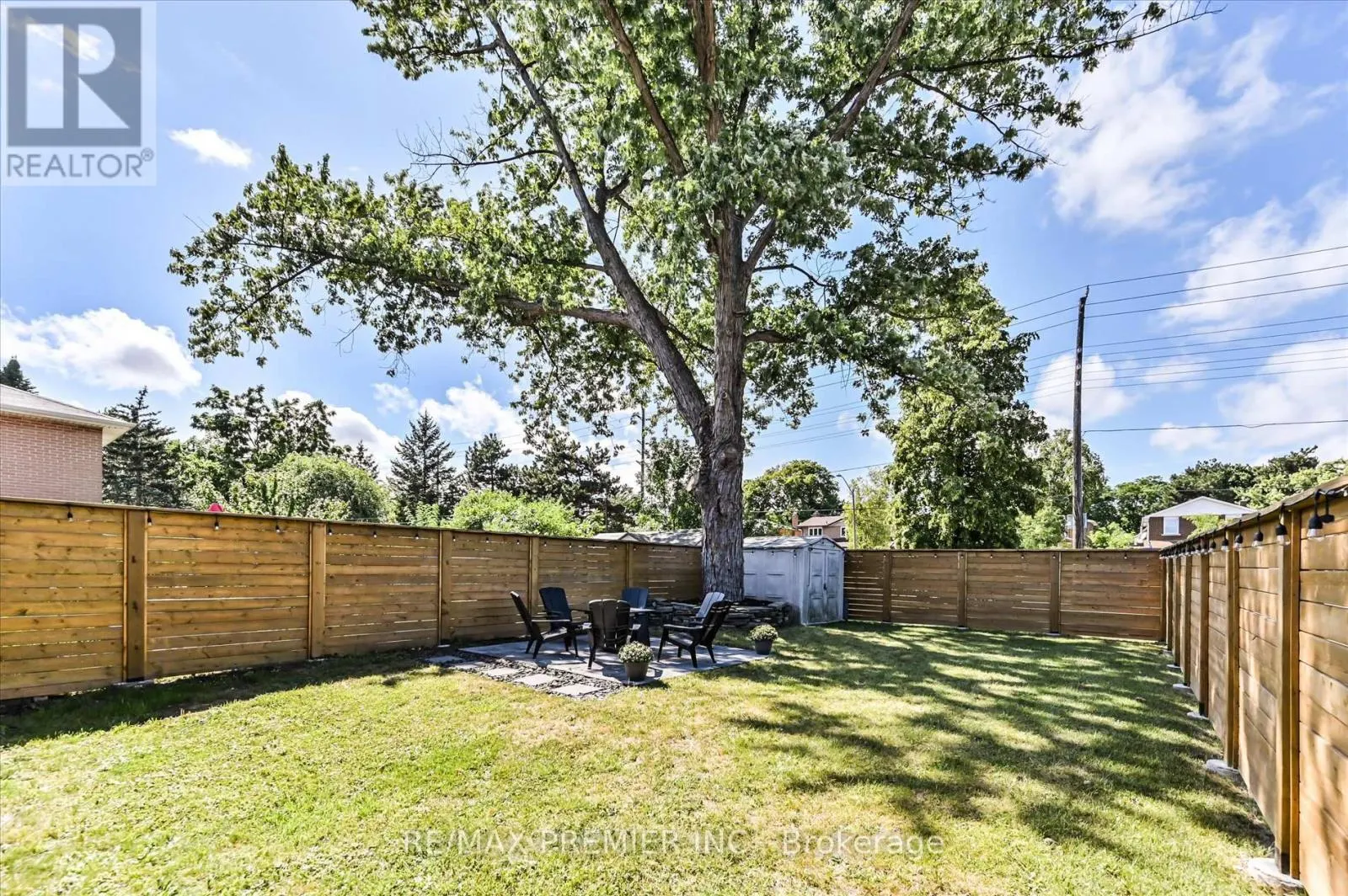2461 PADSTOW CRESCENT
