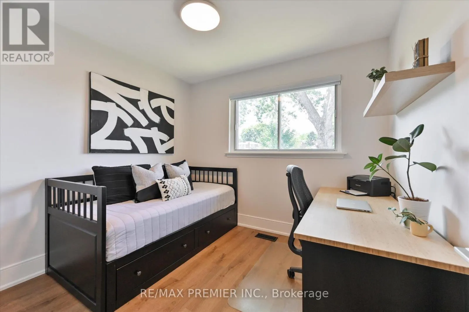 2461 PADSTOW CRESCENT