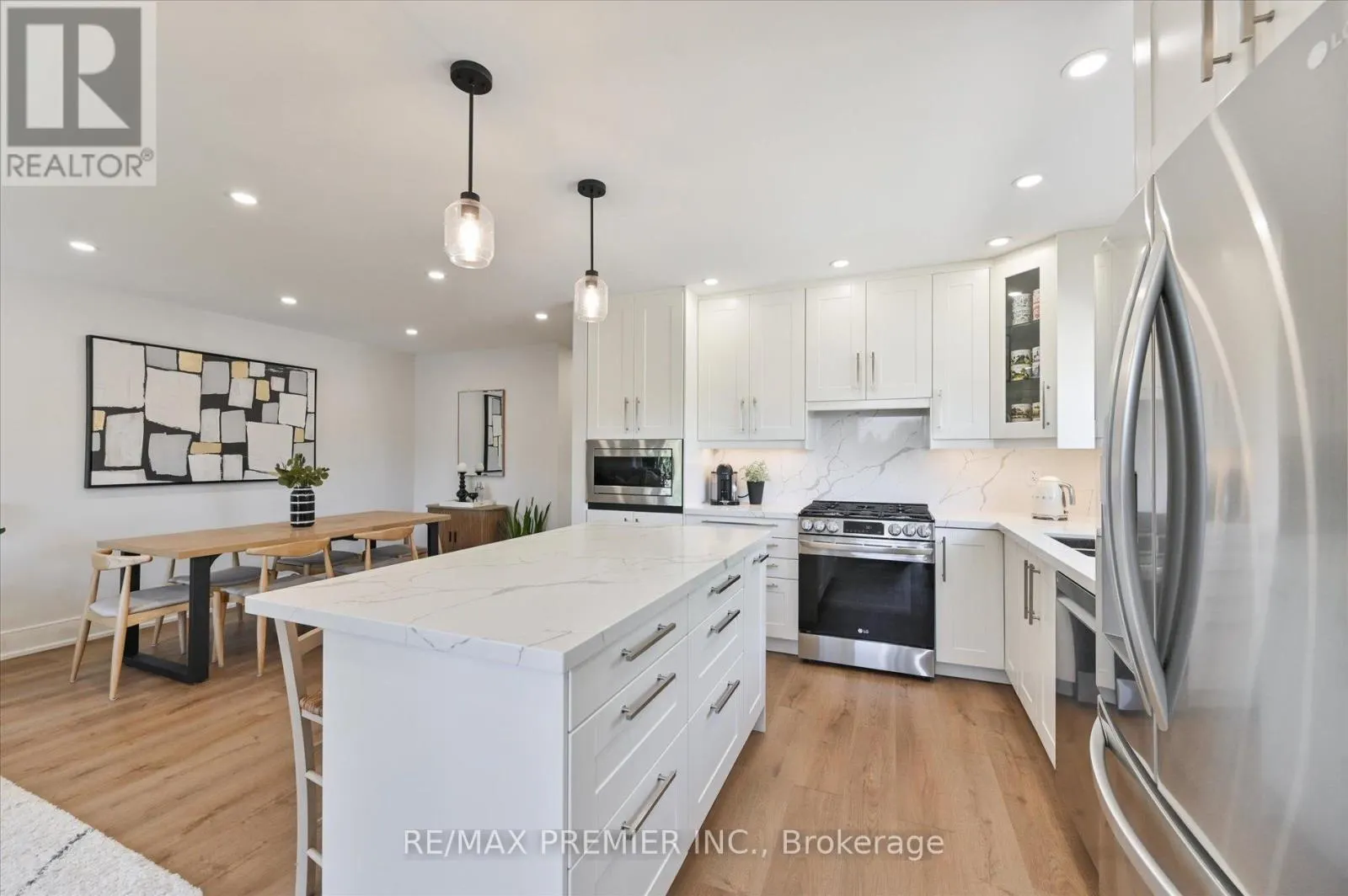 2461 PADSTOW CRESCENT