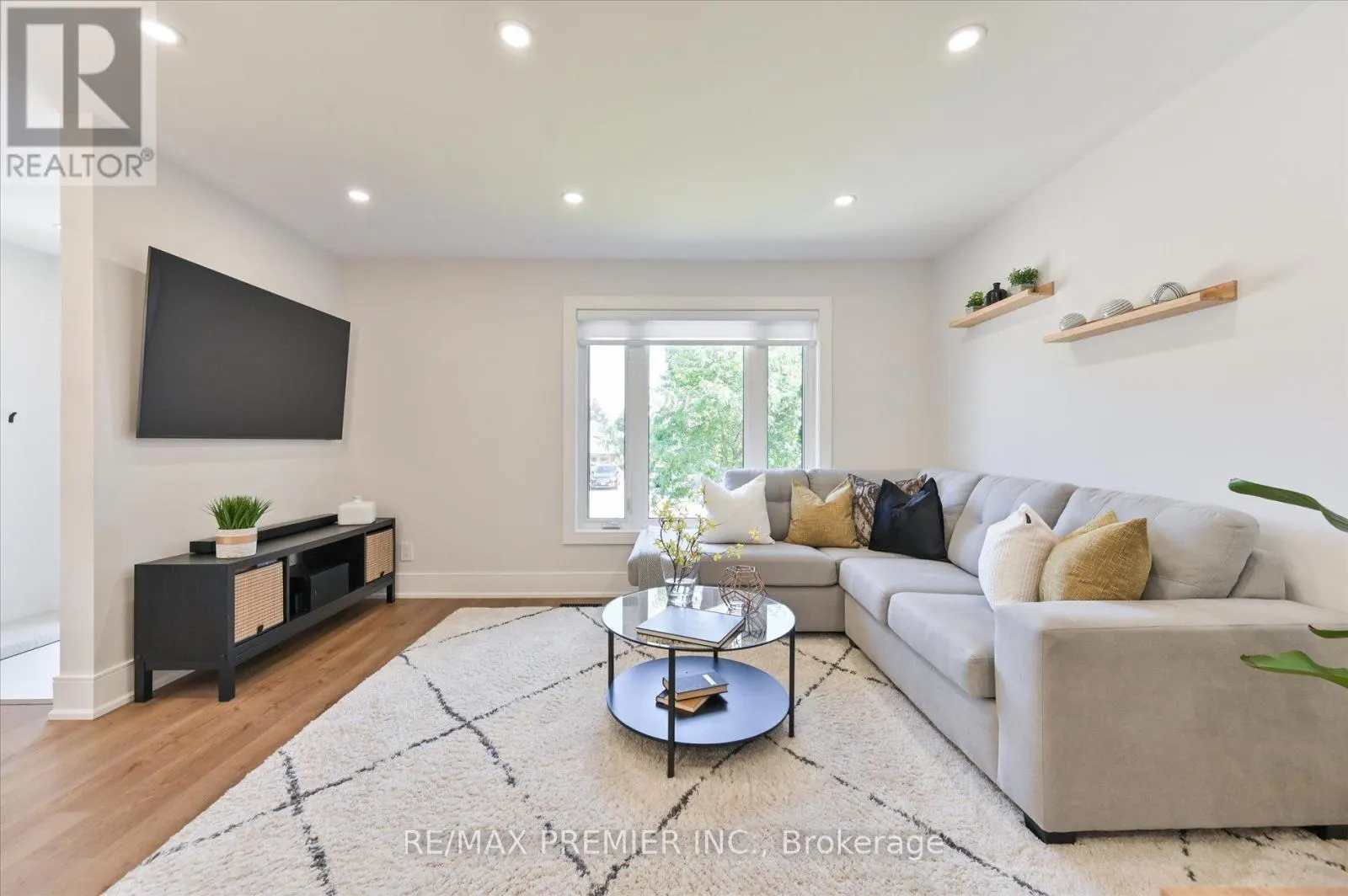 2461 PADSTOW CRESCENT