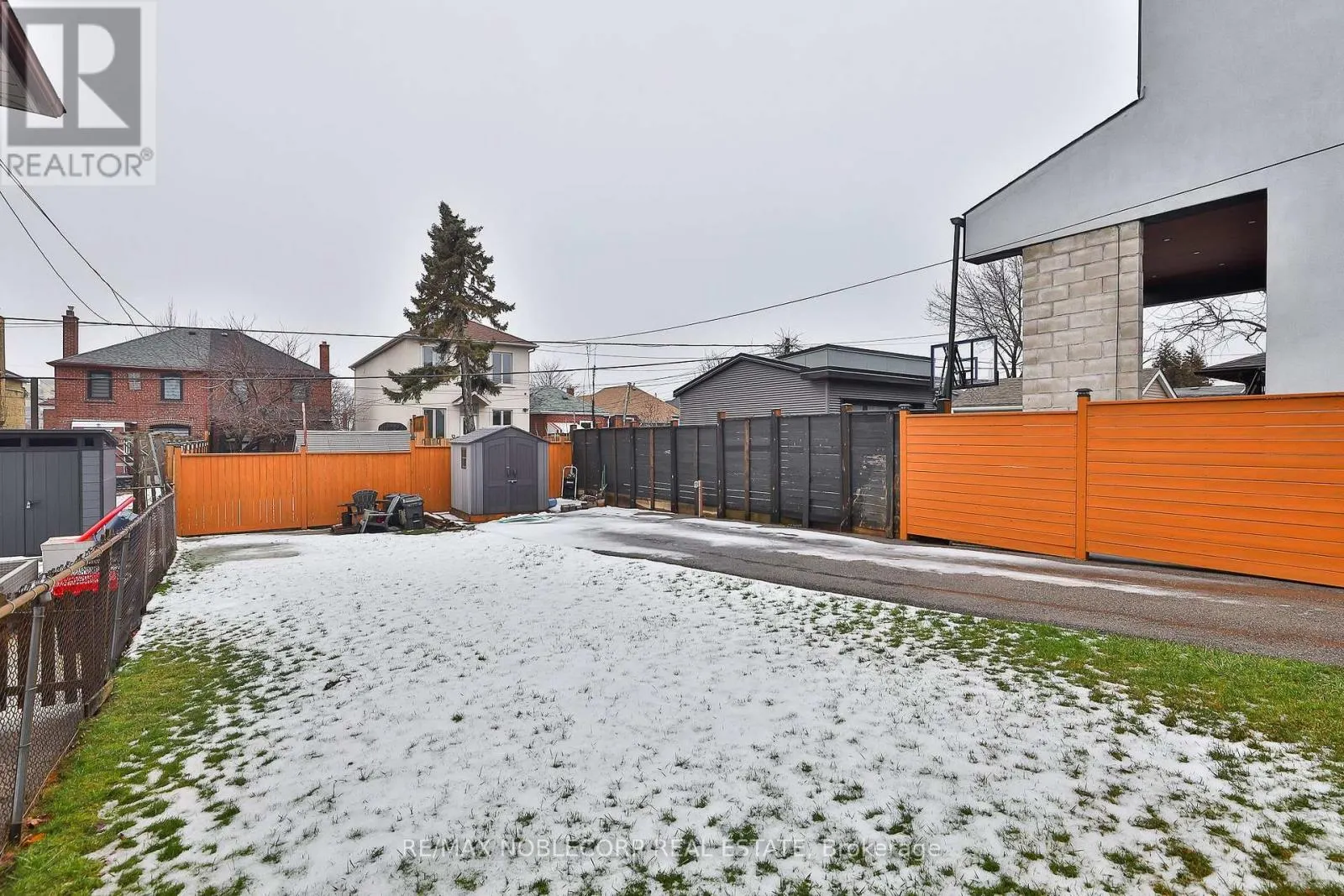 LOWER - 16 LITTLE BOULEVARD