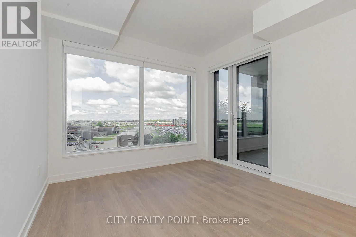820 - 1100 SHEPPARD AVENUE W