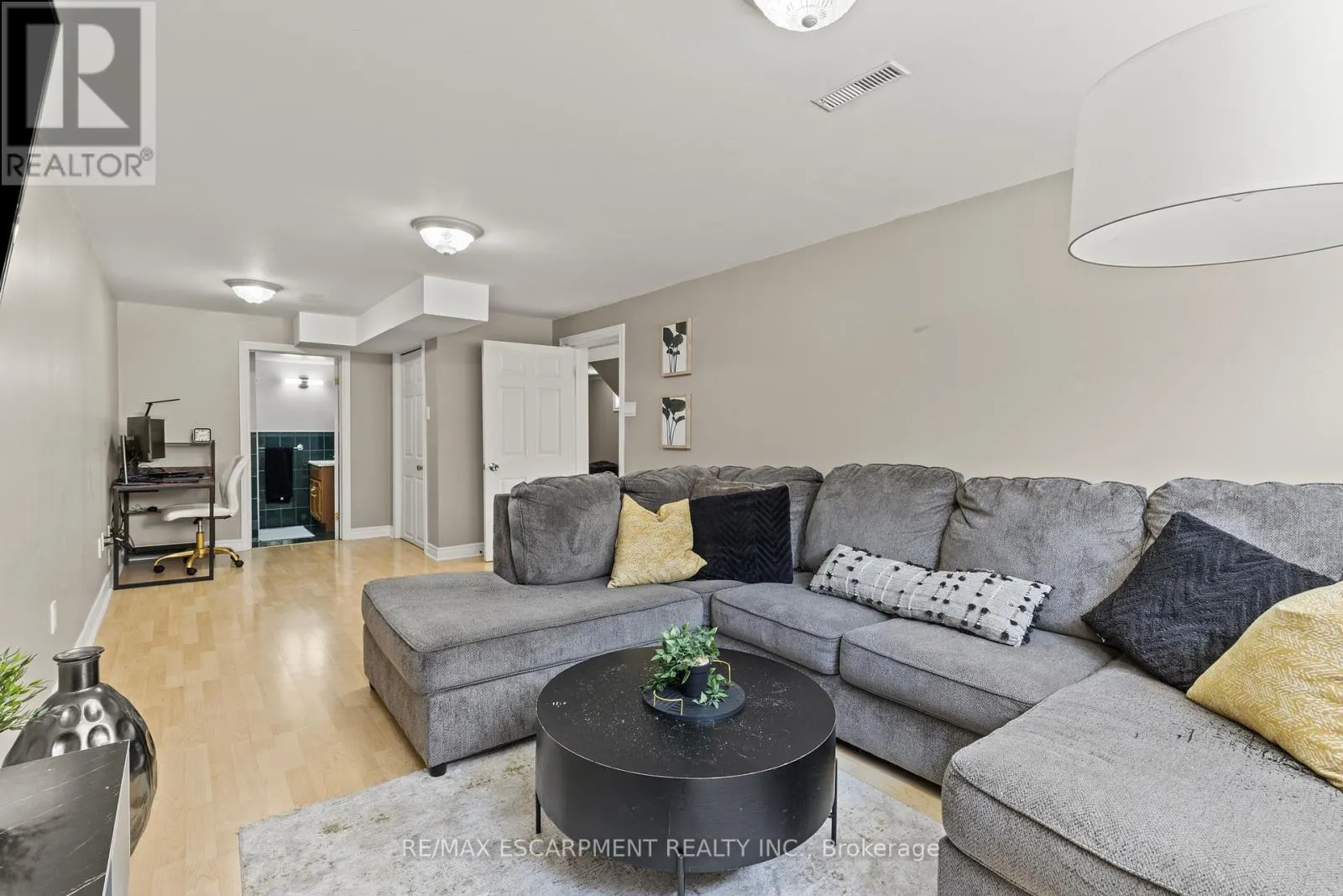 1298 NAPIER CRESCENT