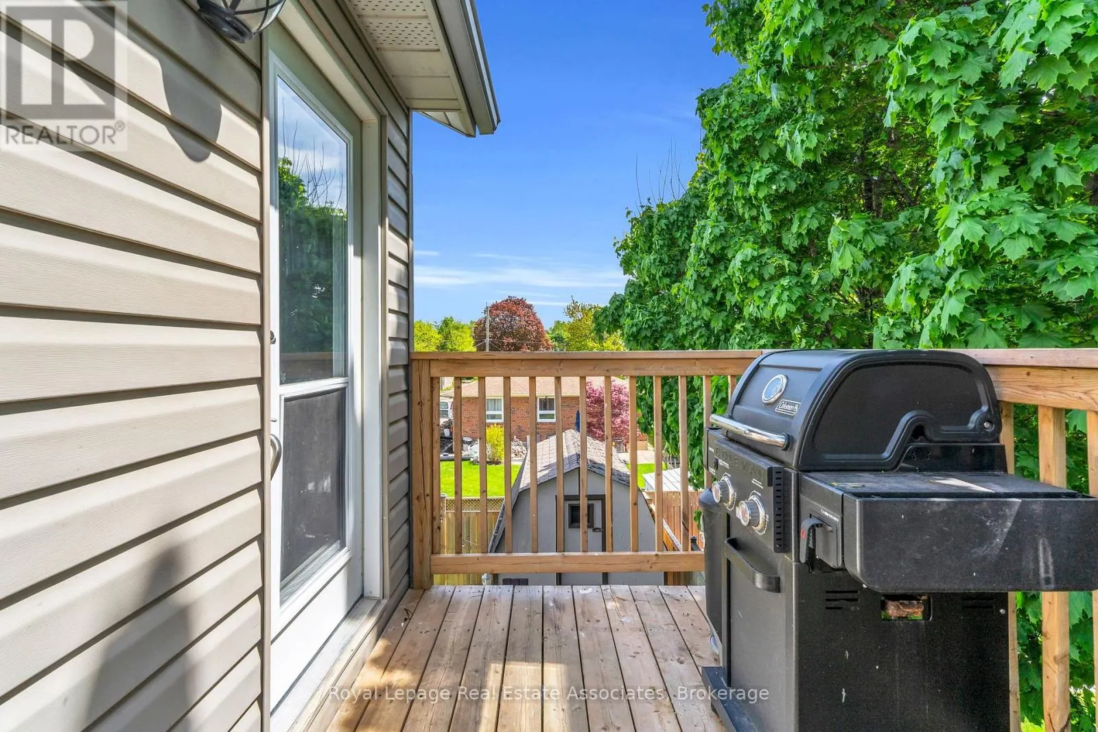 21 BAIRSTOW CRESCENT