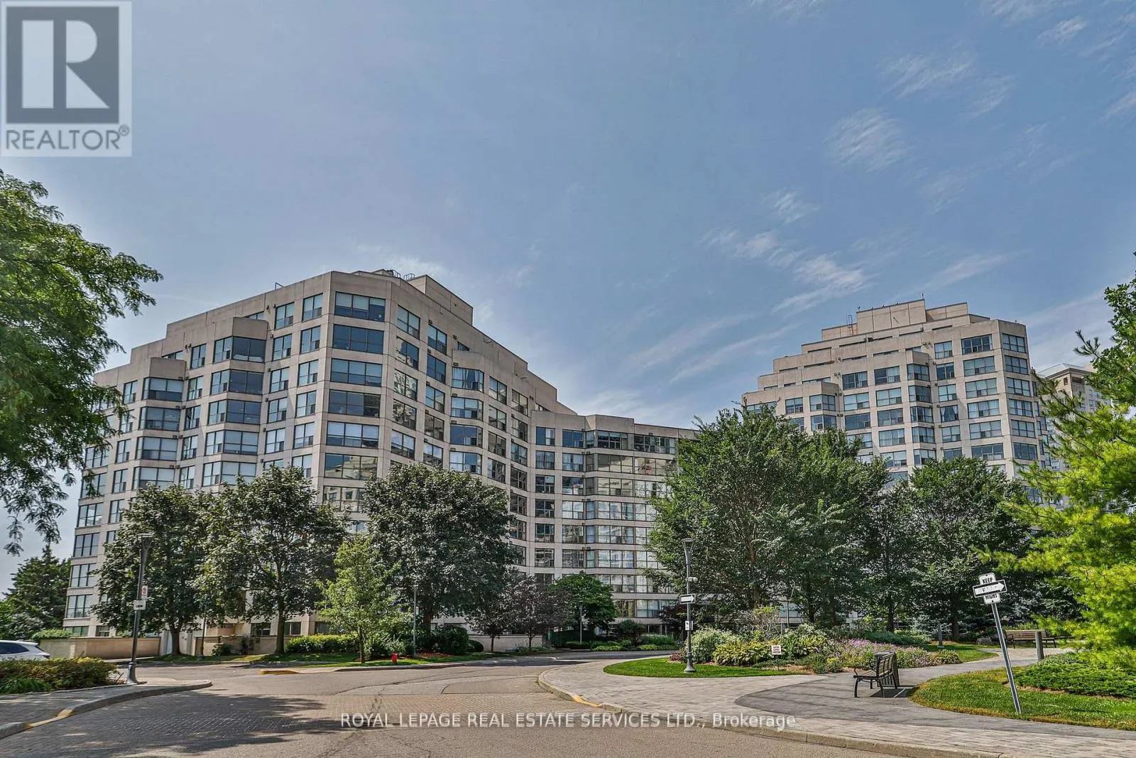 216 - 2267 LAKESHORE BOULEVARD W