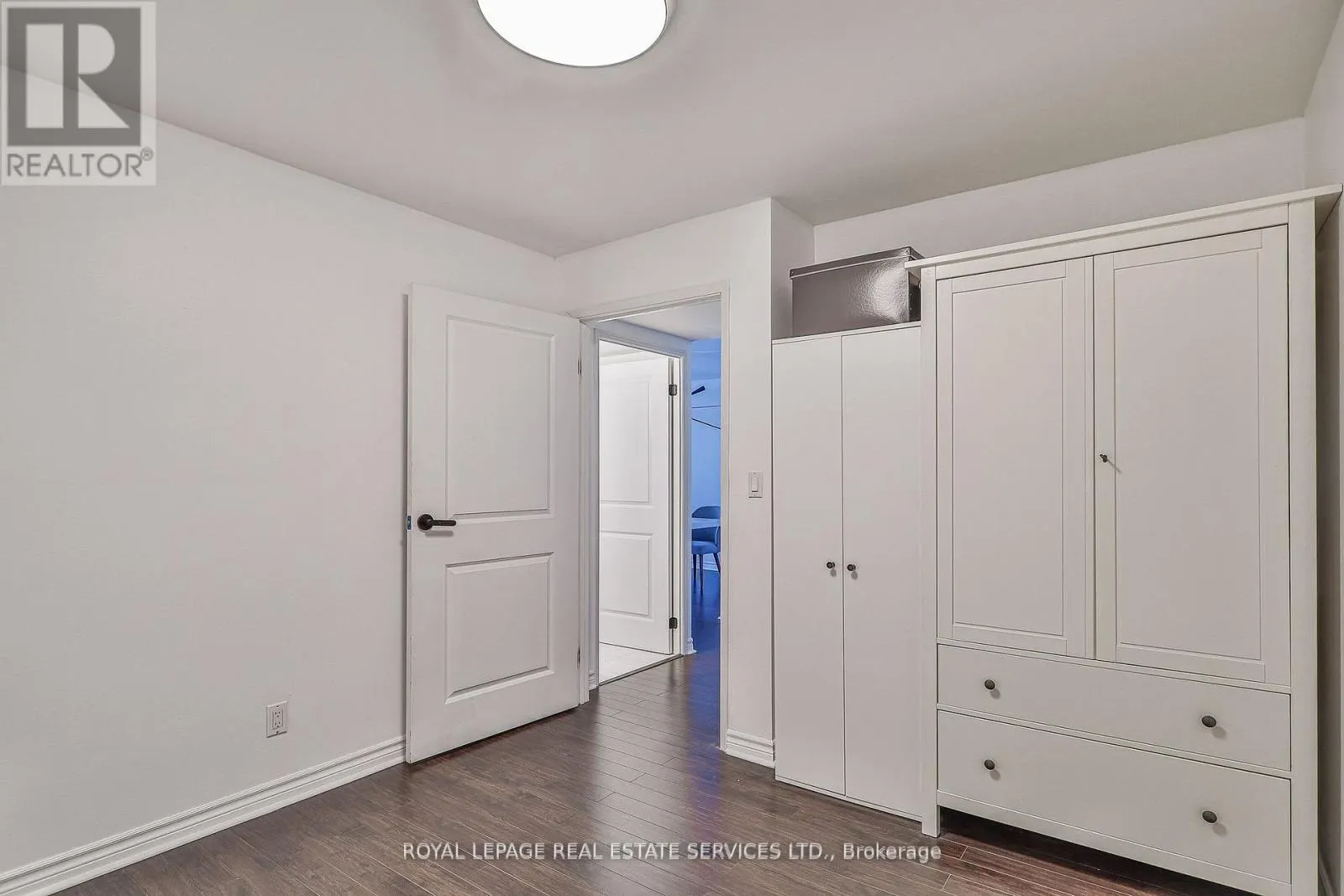 216 - 2267 LAKESHORE BOULEVARD W