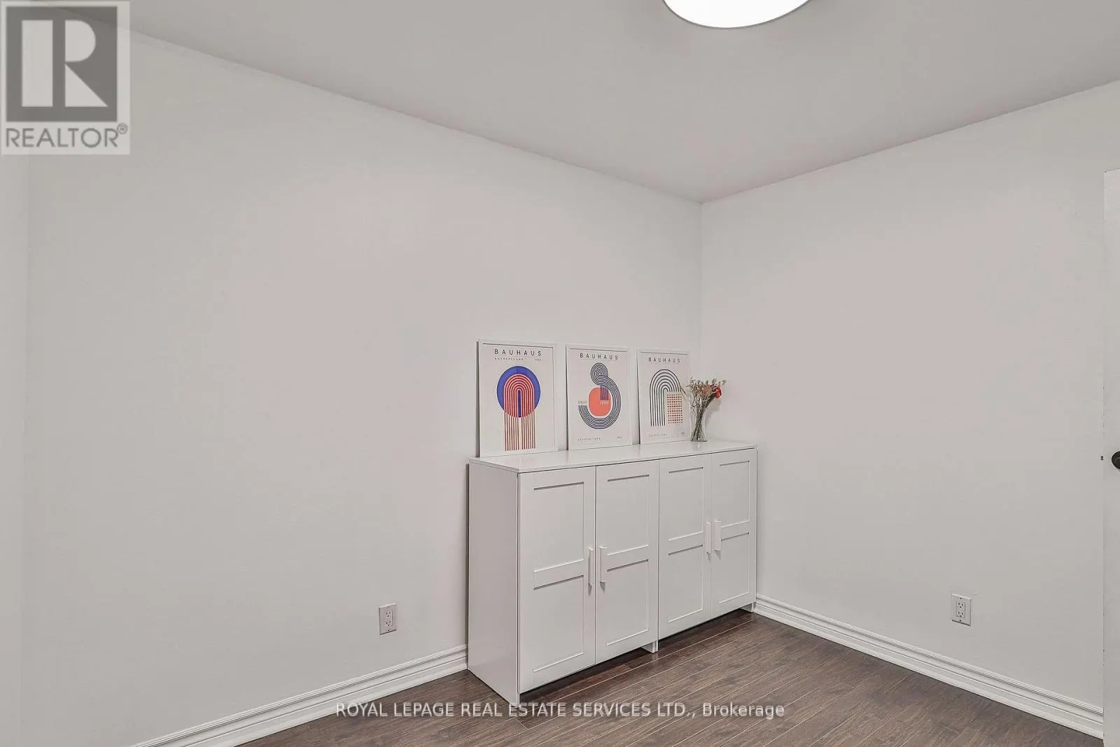 216 - 2267 LAKESHORE BOULEVARD W
