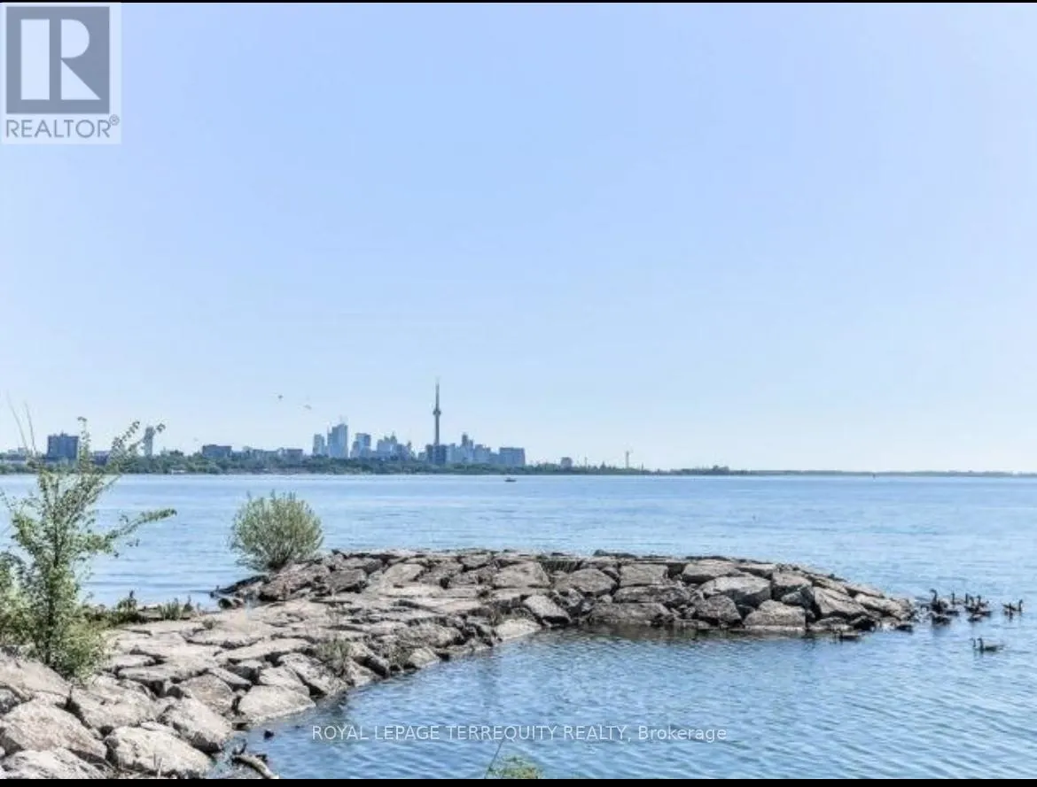 403 - 58 MARINE PARADE DRIVE