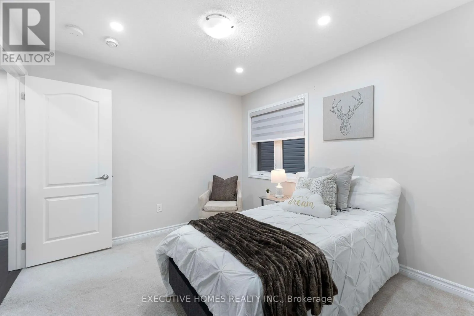 1496 FARMSTEAD DRIVE
