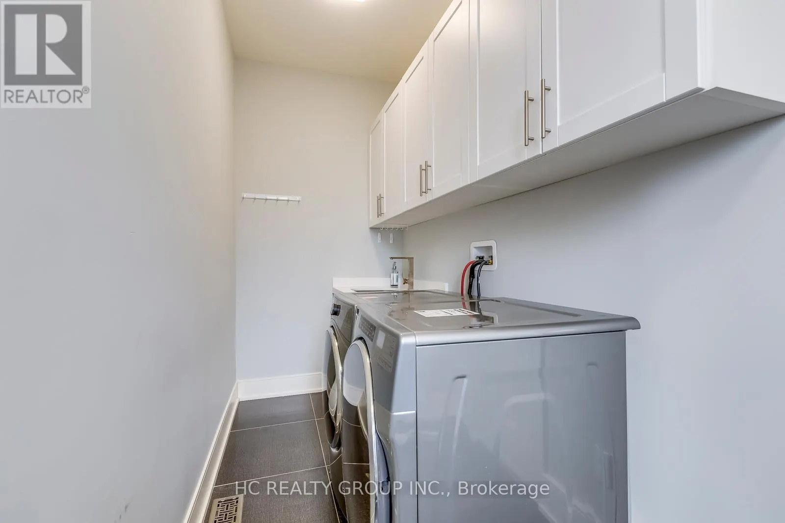 18 ASH CRESCENT