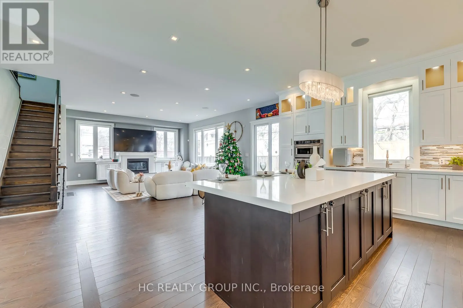 18 ASH CRESCENT