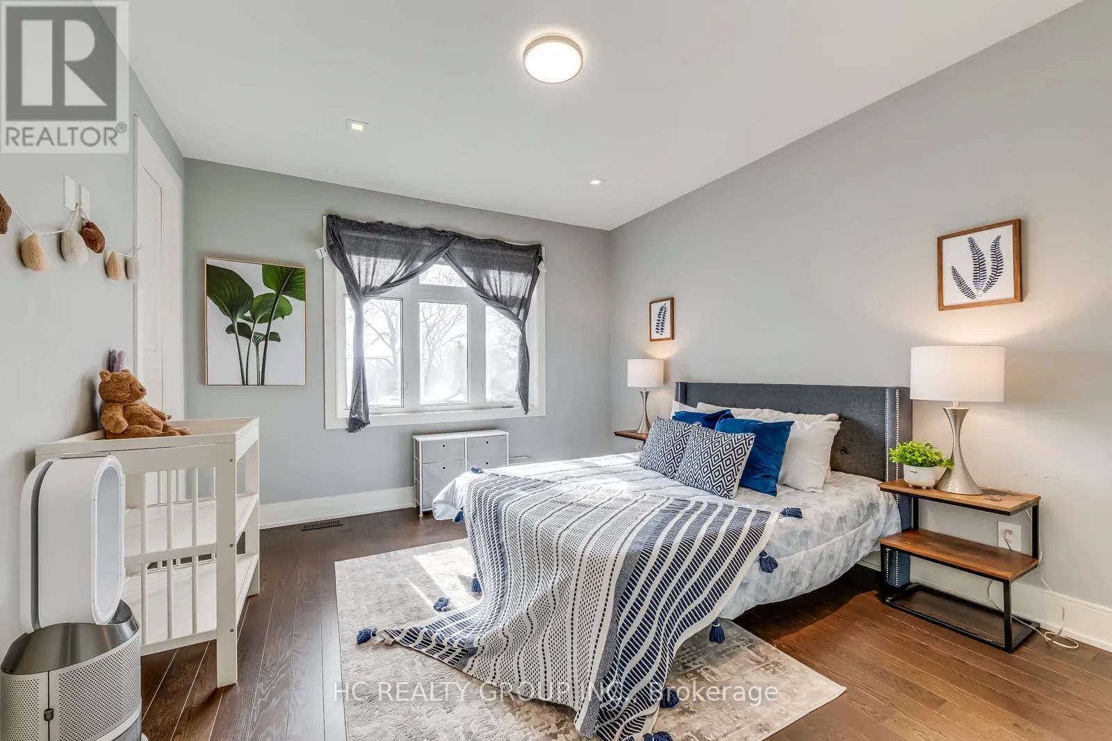 18 ASH CRESCENT