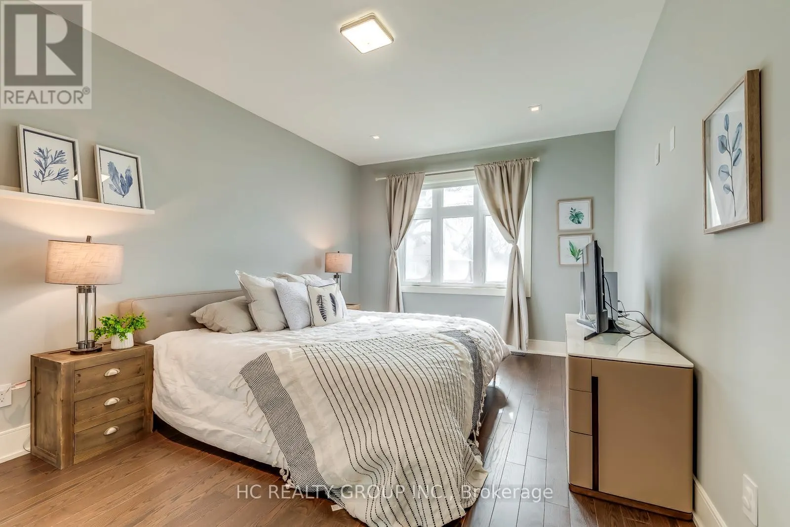 18 ASH CRESCENT