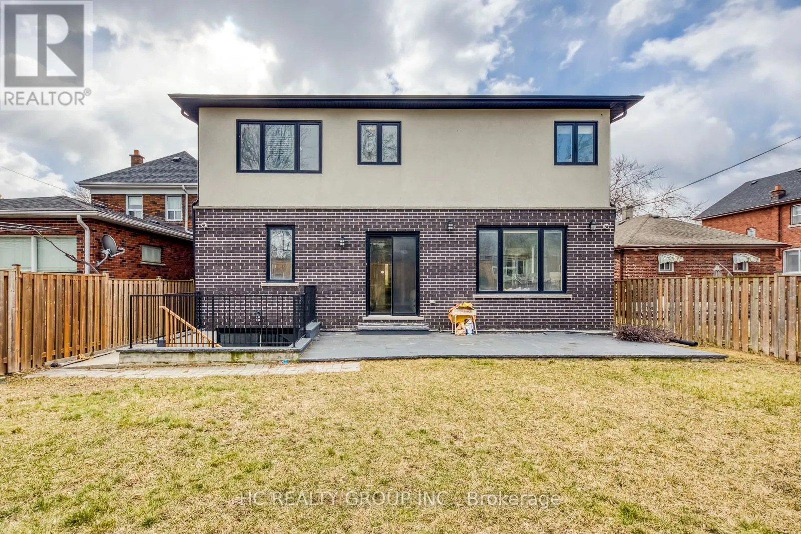 18 ASH CRESCENT