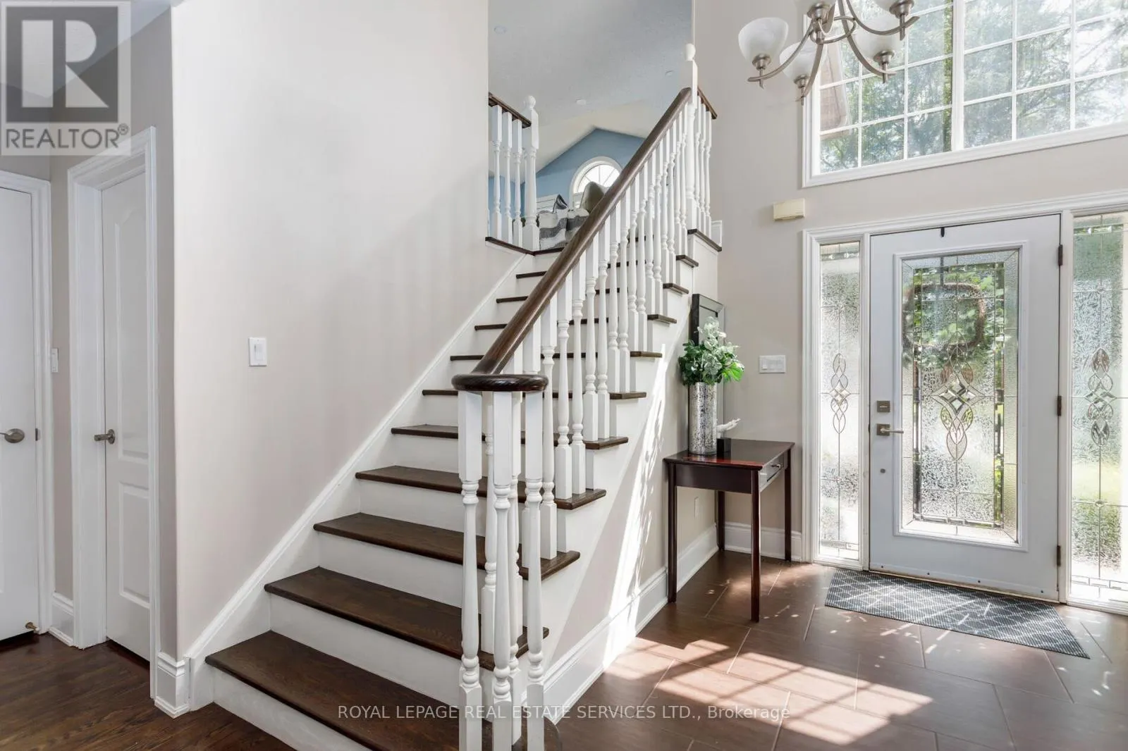 2349 HILLTOP LANE