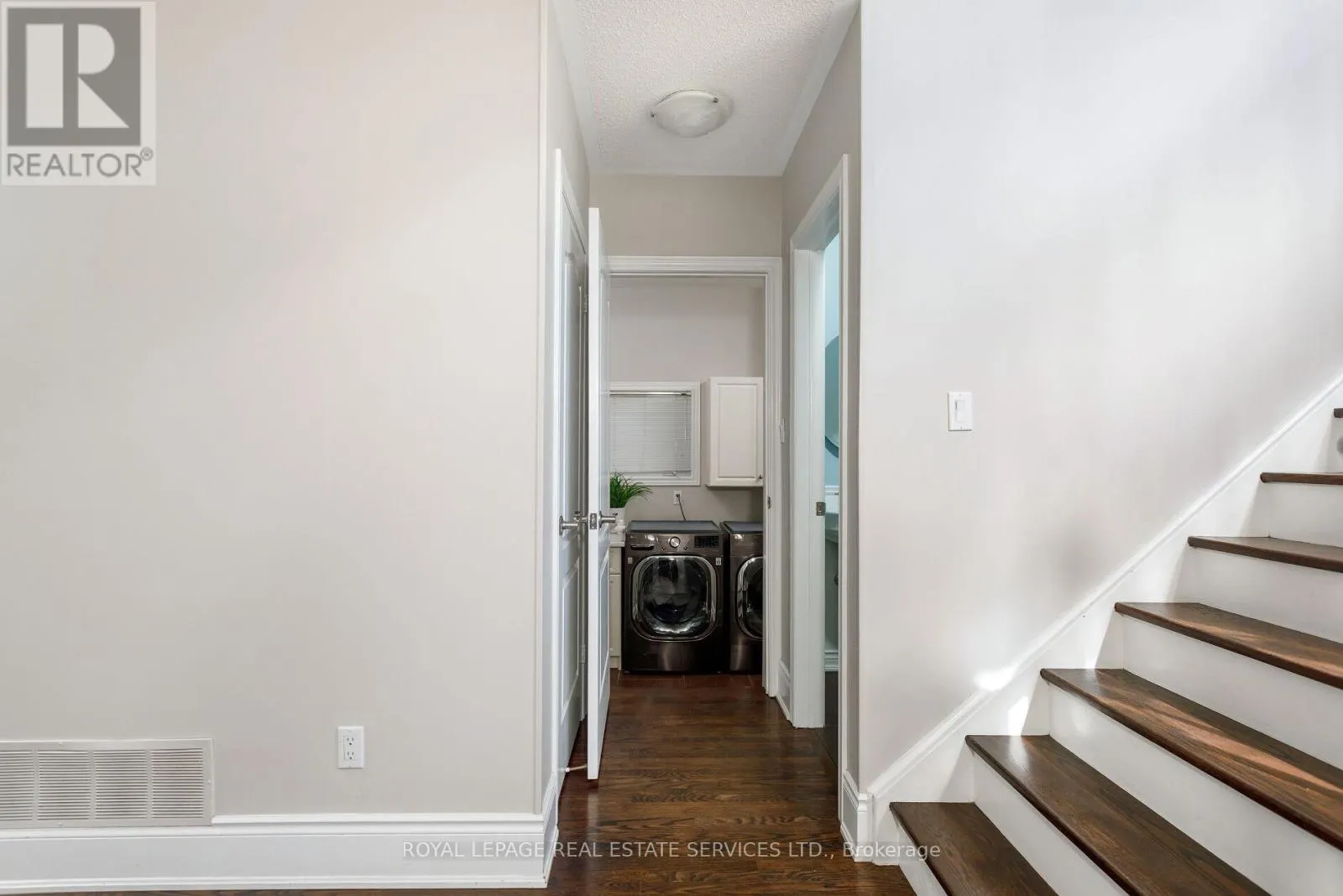 2349 HILLTOP LANE