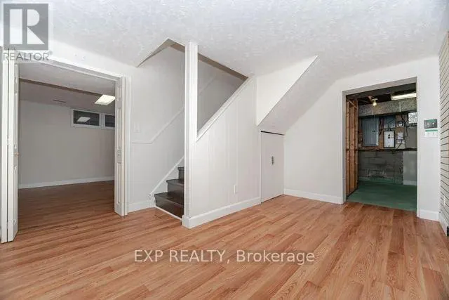 42 HILLSIDE DRIVE