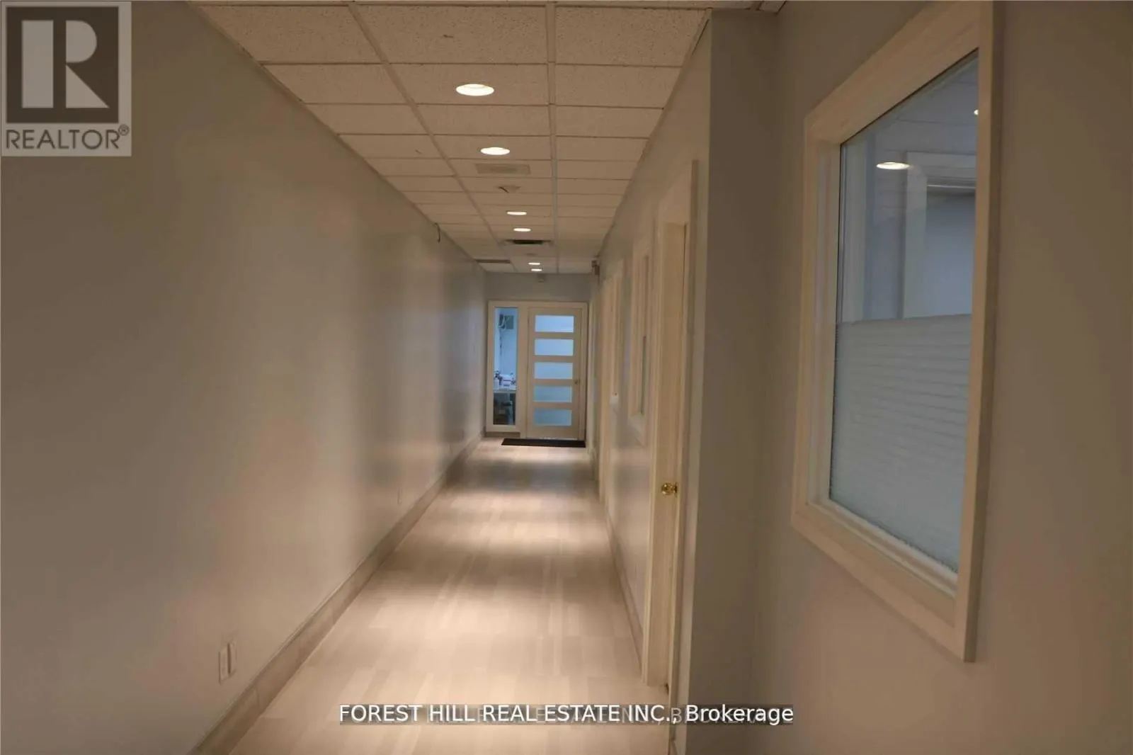 1ST FLOOR - 44 QUEEN STREET E