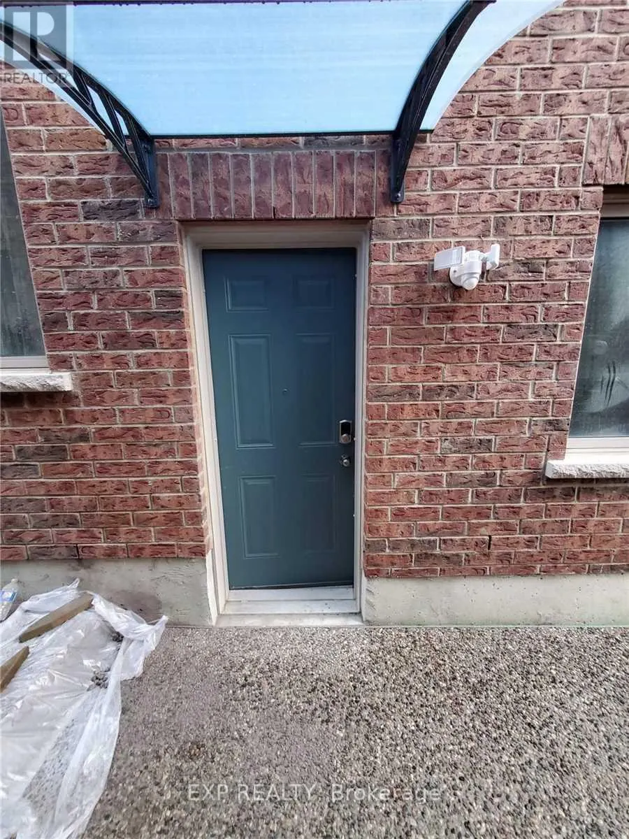 26 TRURO CIRCLE