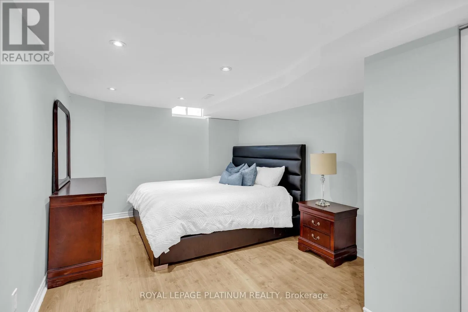 76 BAHA CRESCENT