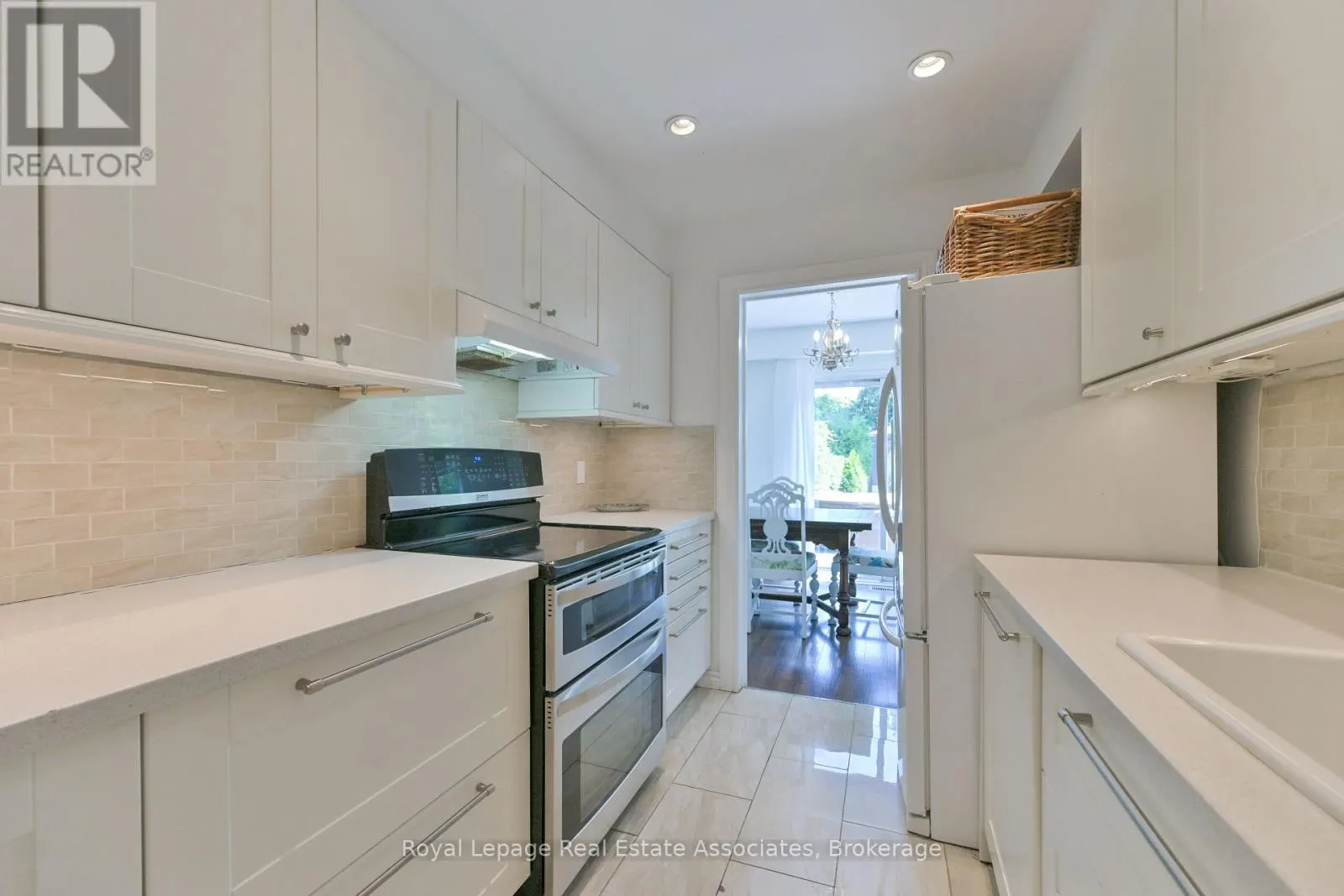 252 ROYAL SALISBURY WAY
